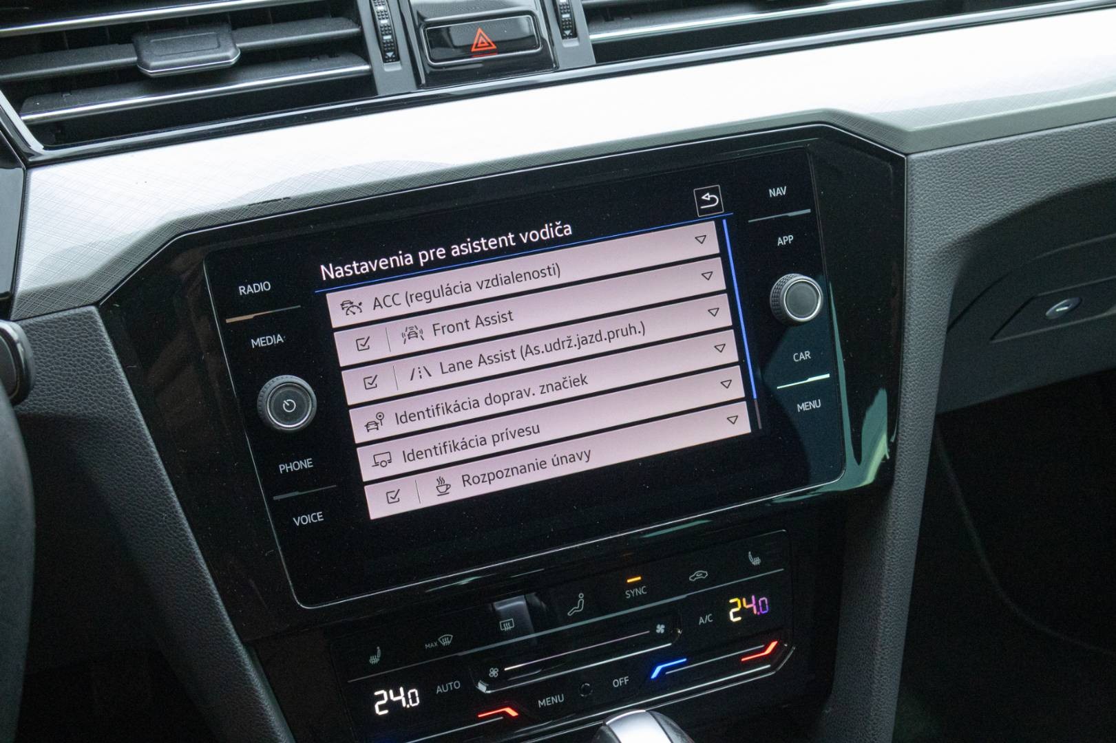 Volkswagen Passat Variant 2023 - 2.0 TDI Business – Obrázok 25