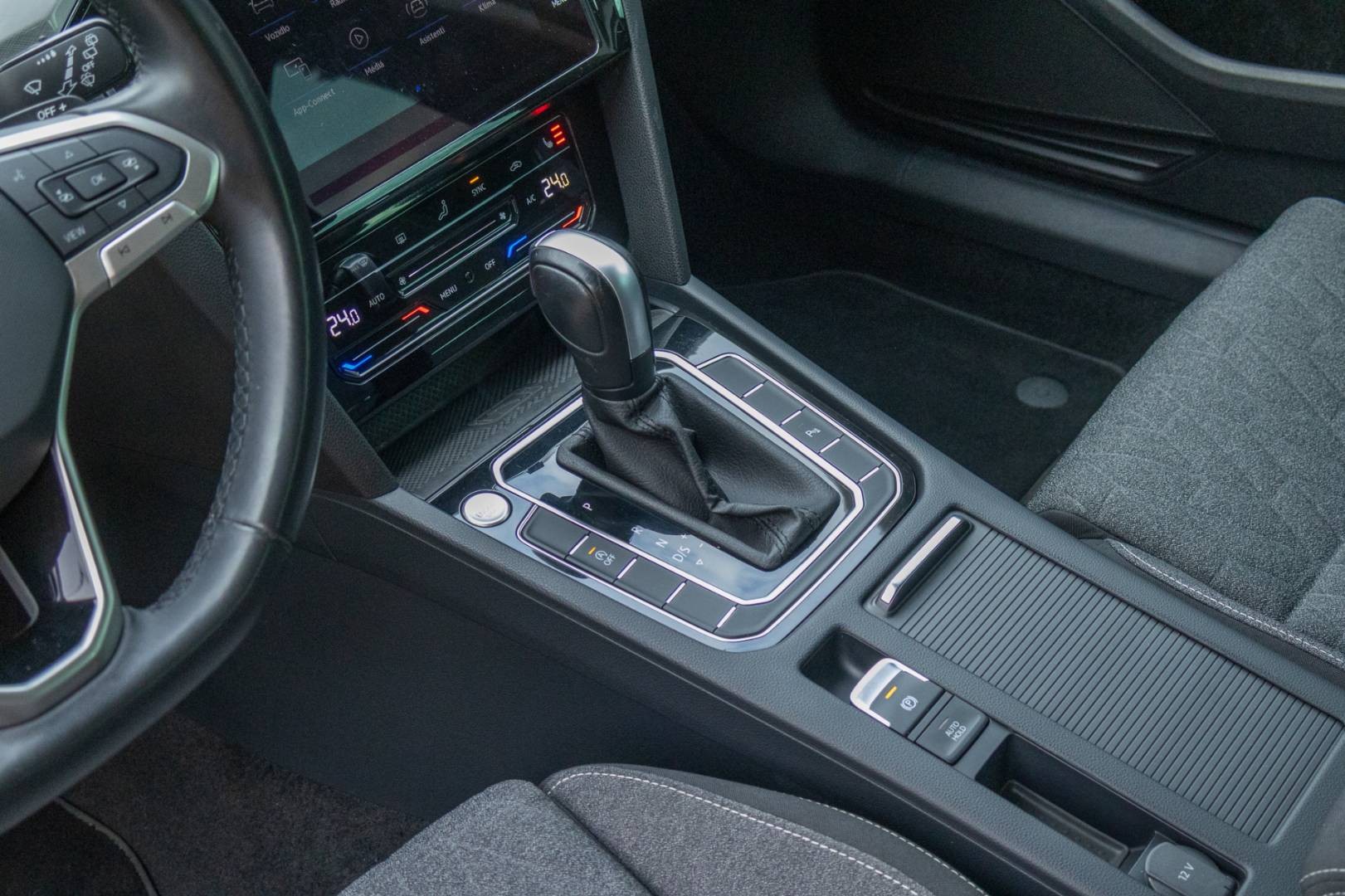 Volkswagen Passat Variant 2023 - 2.0 TDI Business – Obrázok 29