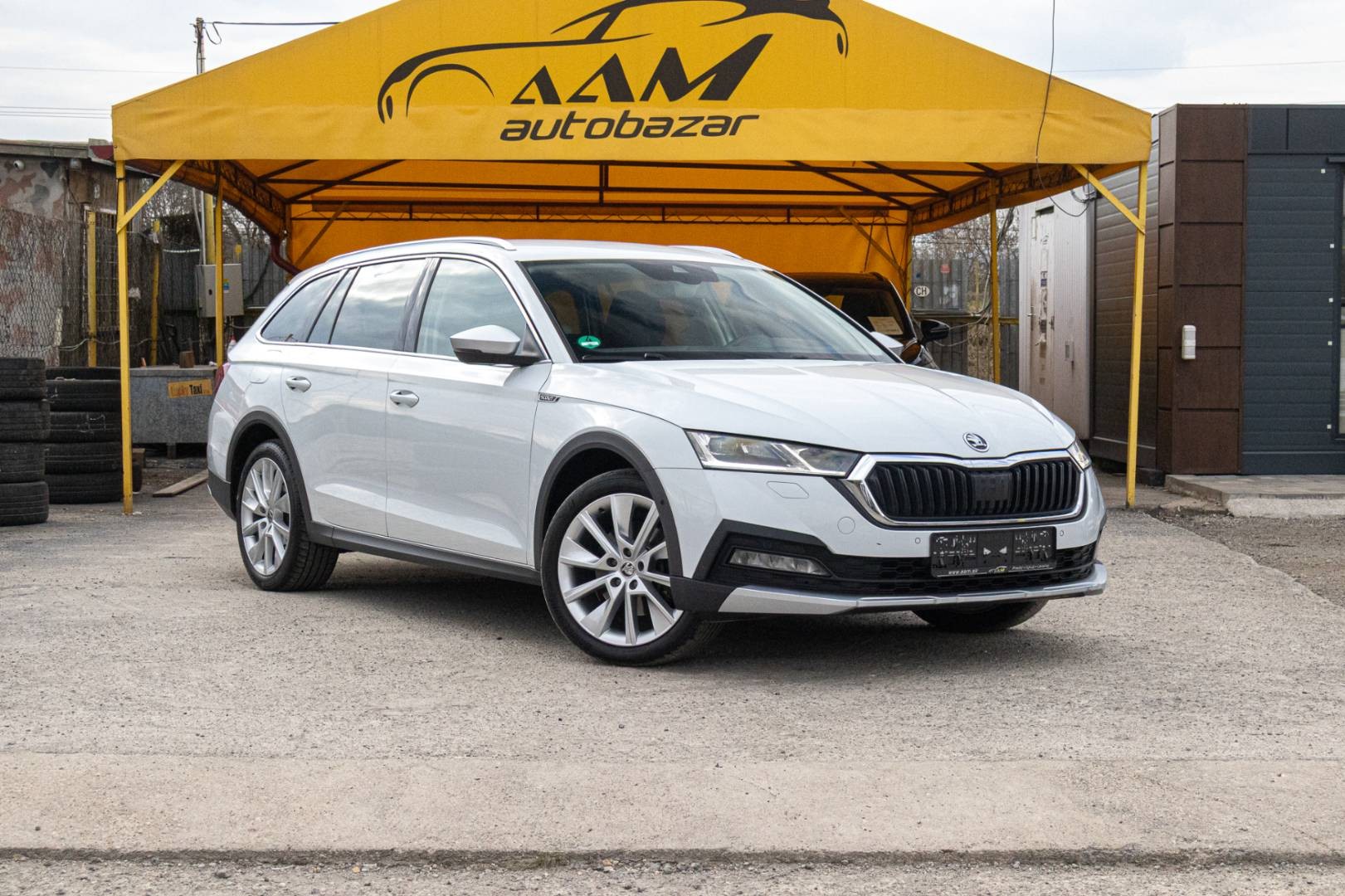 Škoda Octavia Combi 2.0 TDI Scout 4x4 DSG – Obrázok 3