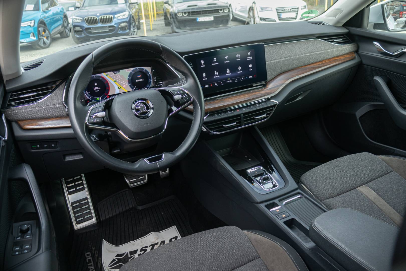 Škoda Octavia Combi 2.0 TDI Scout 4x4 DSG – Obrázok 16