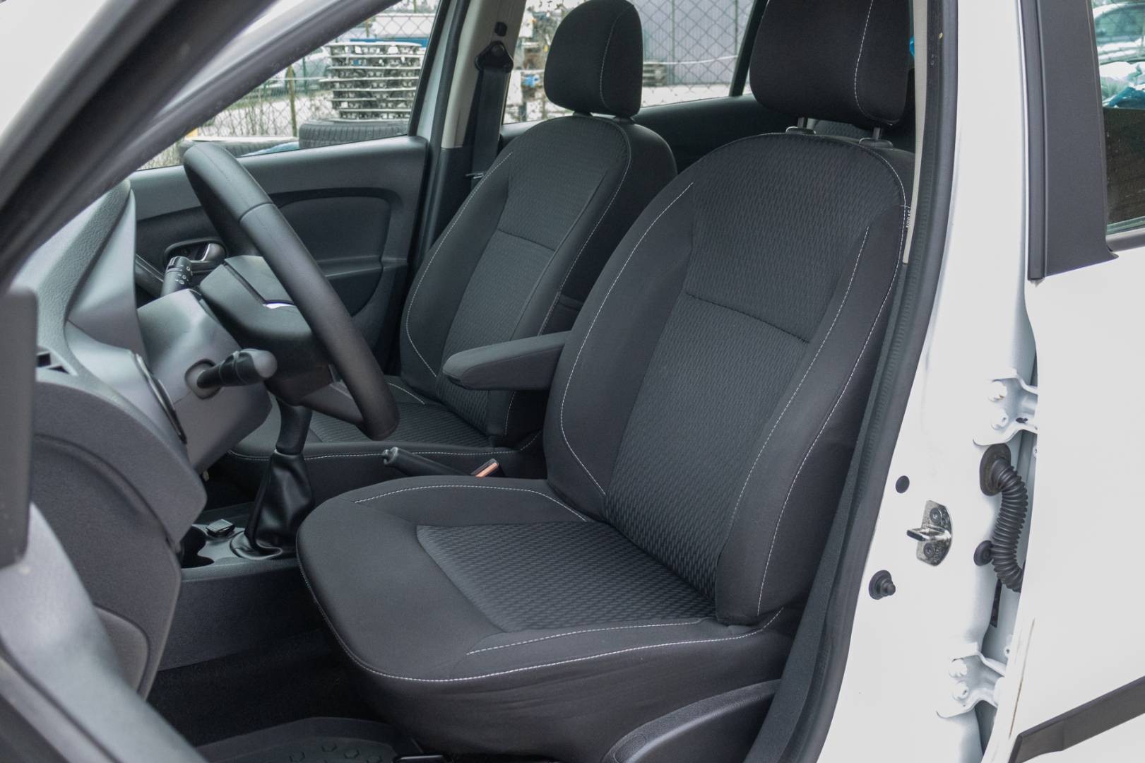 Dacia Sandero 1.0 SCe Arctica – Obrázok 11