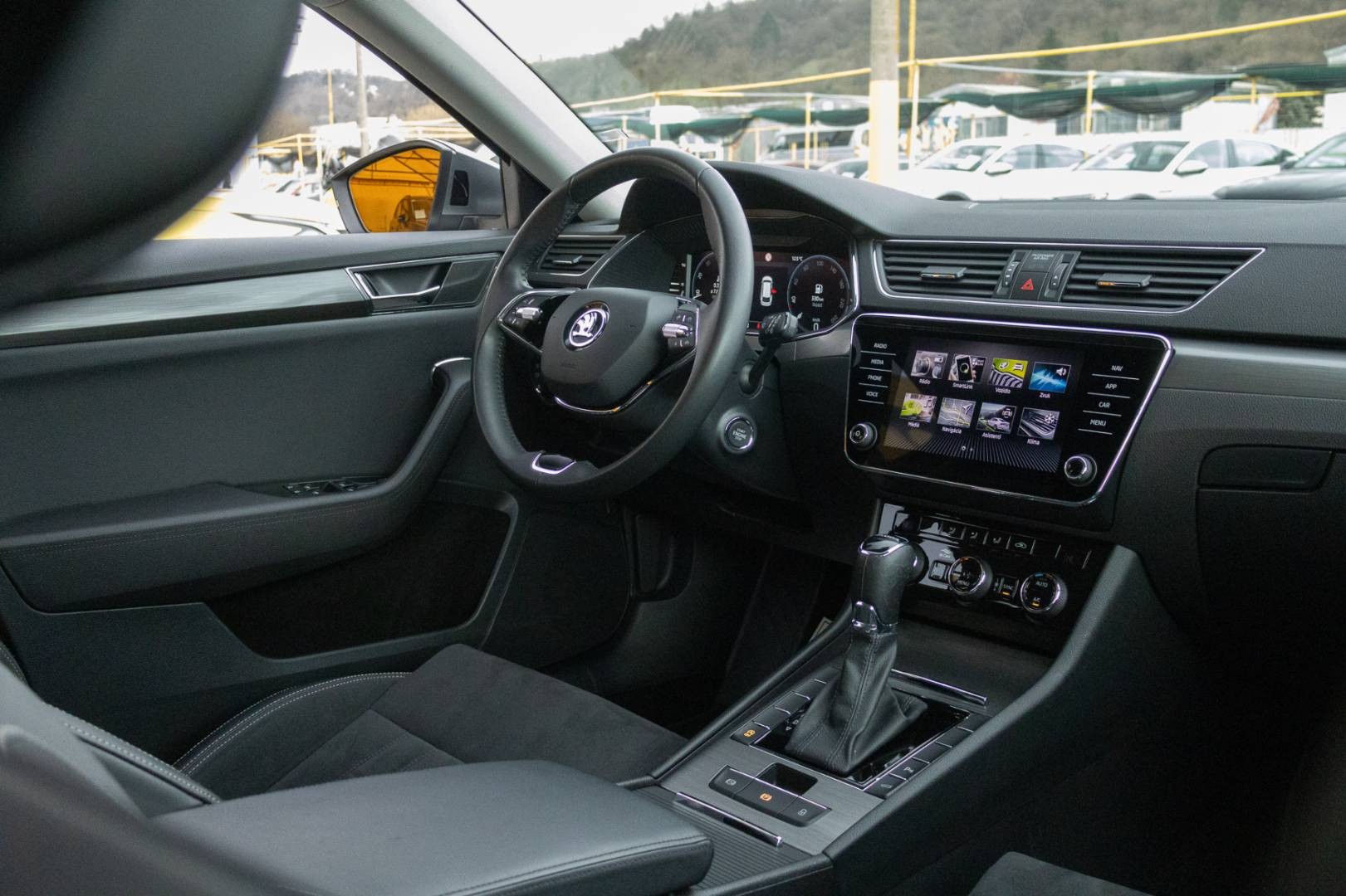 Škoda Superb Combi 2.0 TDI SCR Style DSG – Obrázok 14