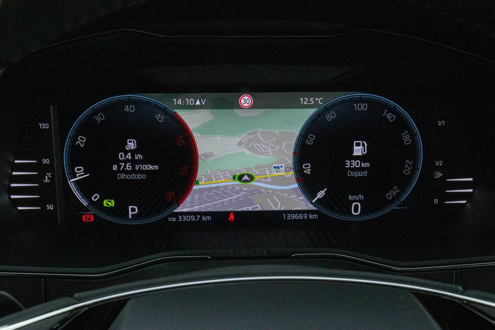 Škoda Superb Combi 2.0 TDI SCR Style DSG – Obrázok 17