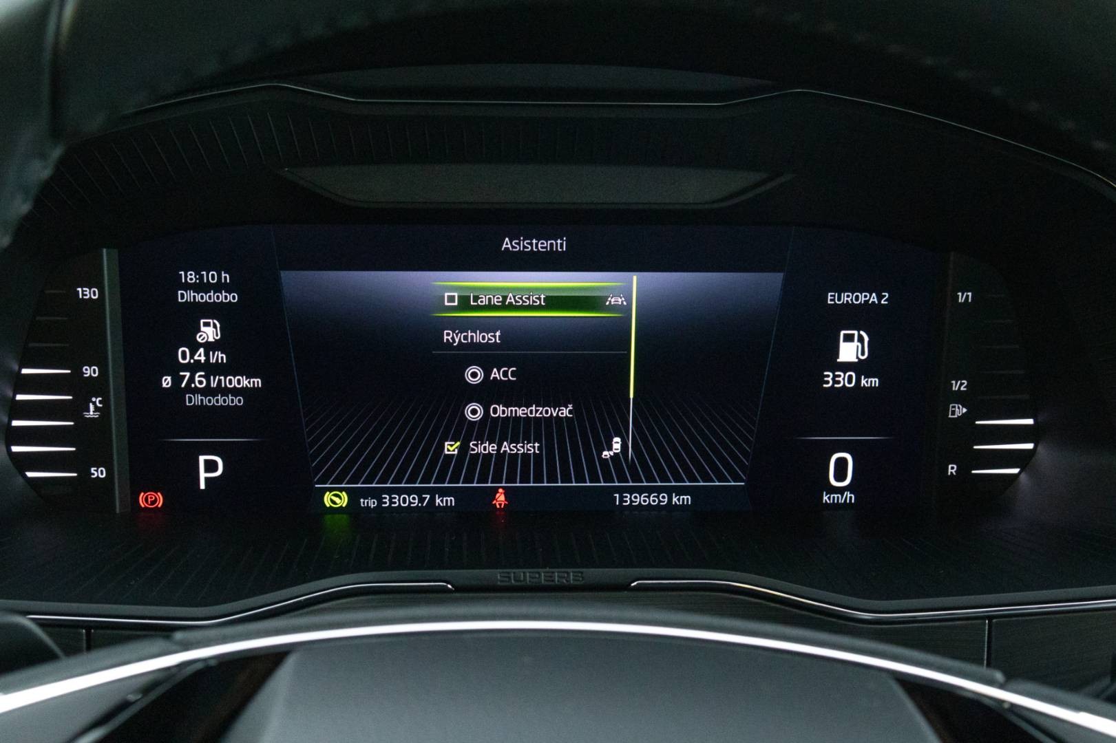 Škoda Superb Combi 2.0 TDI SCR Style DSG – Obrázok 19