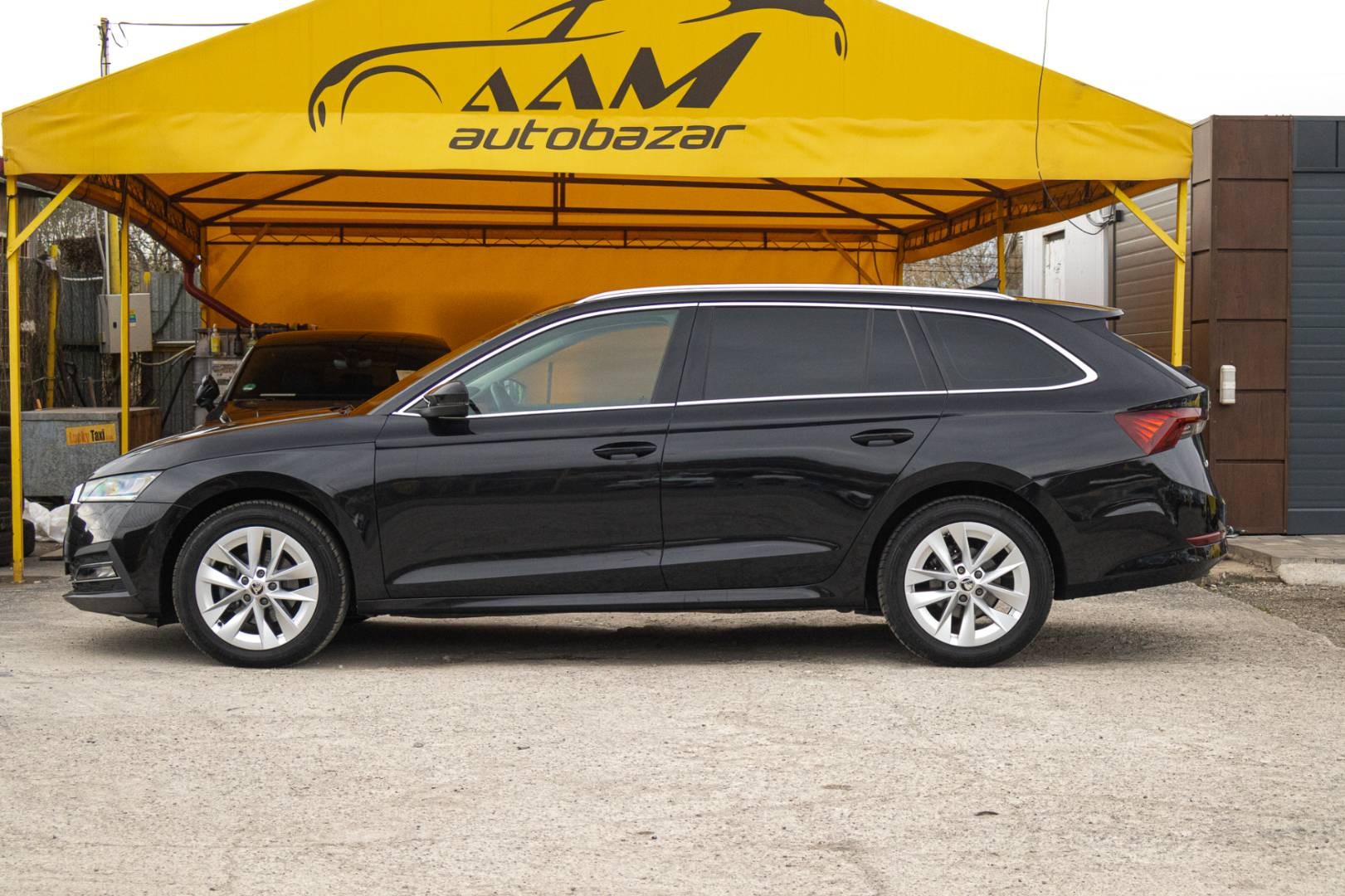 Škoda Octavia Combi 2.0 TDI SCR Style DSG – Obrázok 5