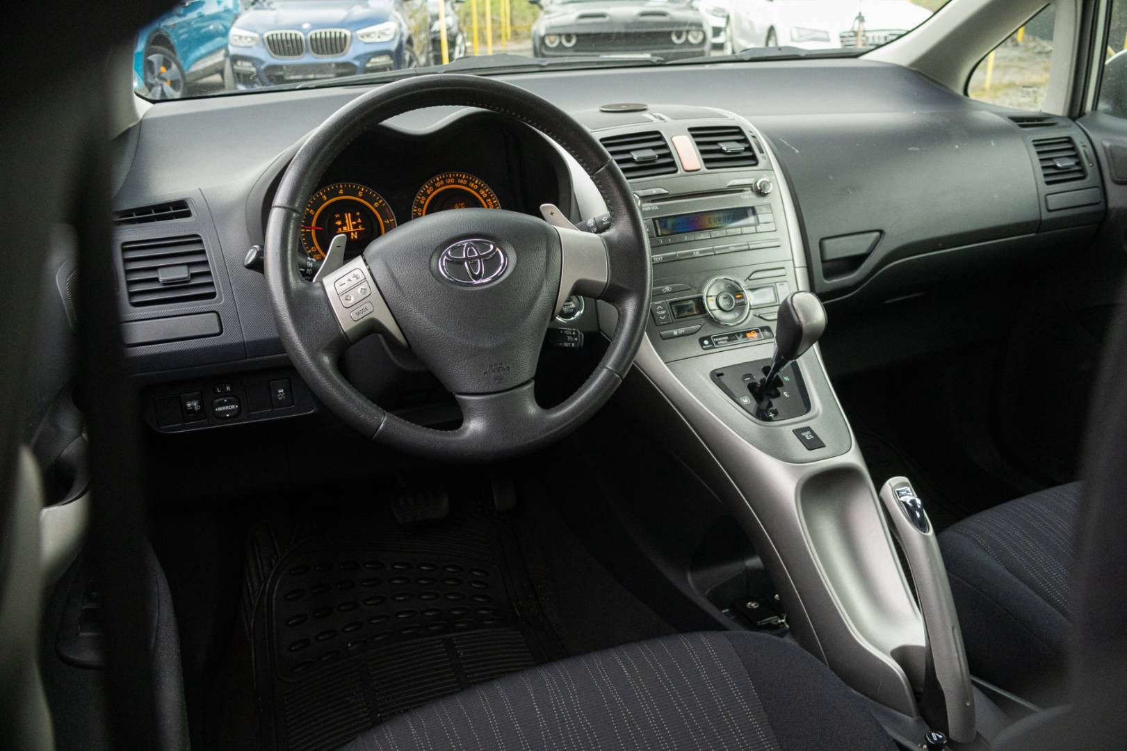 Toyota Auris 1.6 I Dual VVT-i Lux A/T – Obrázok 14
