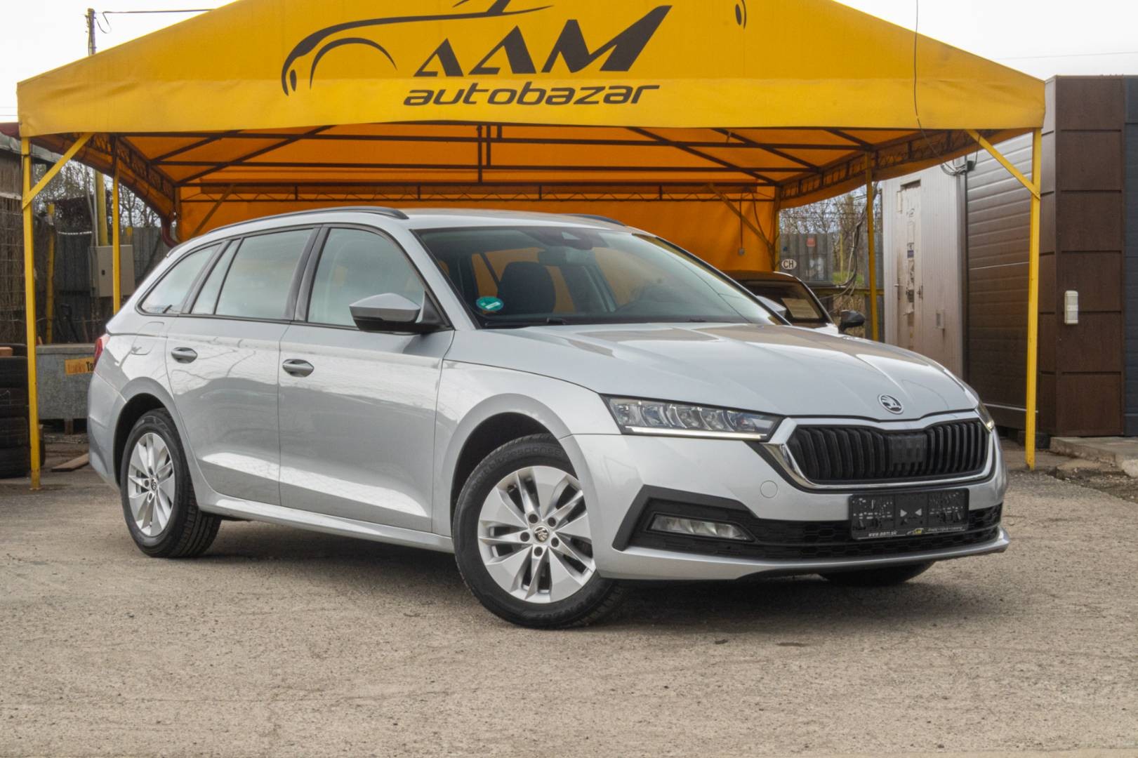Škoda Octavia Combi 4 2.0 TDI SCR Style DSG -NEBÚRANÉ – Obrázok 3