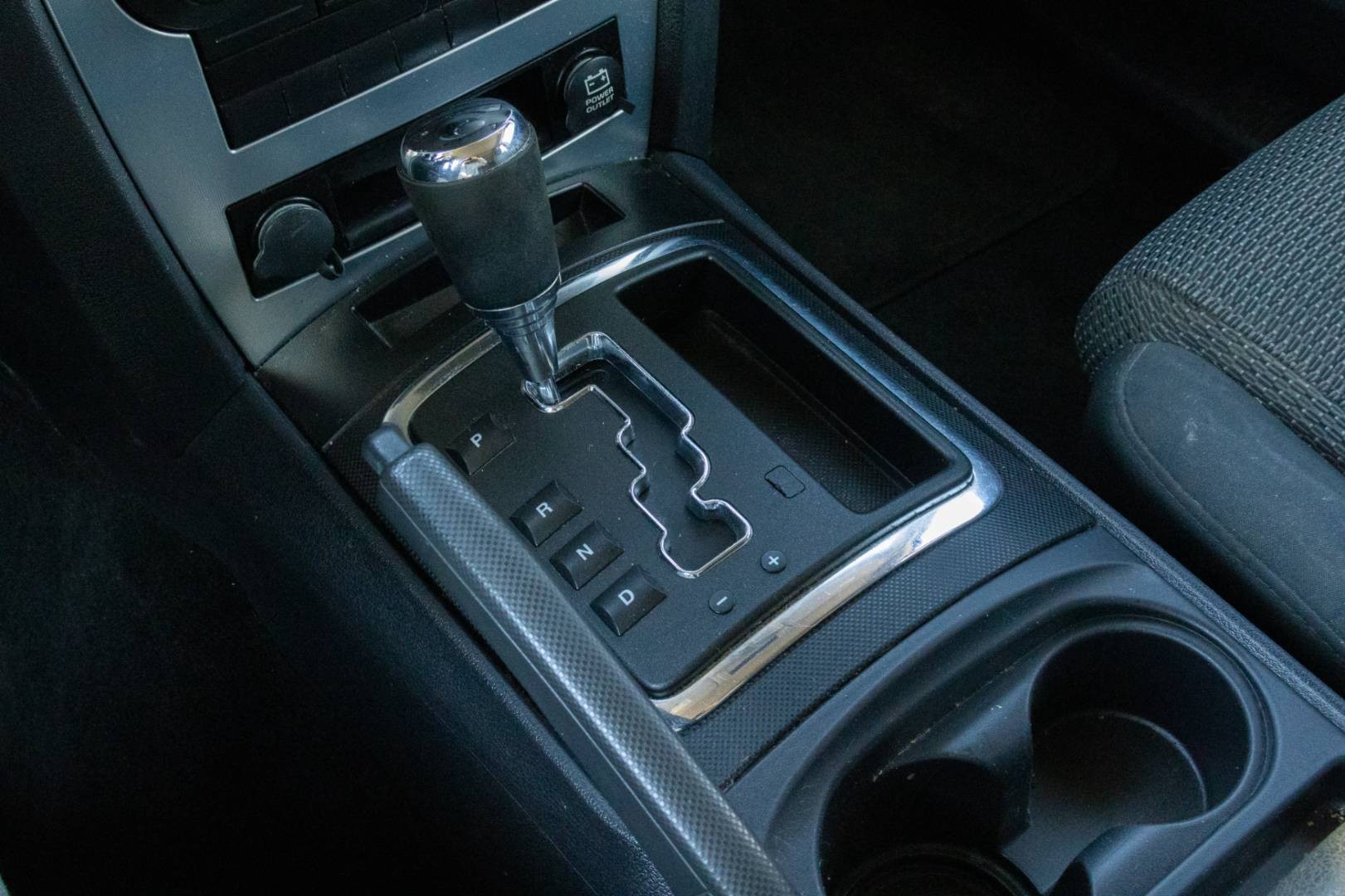 Jeep Commander 3.7 V6 PowerTech – Obrázok 19