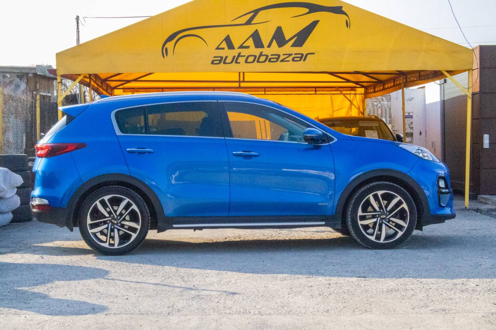 Kia Sportage 1.6 CRDi Platinum 4WD A/T -NEBÚRANÉ – Obrázok 4