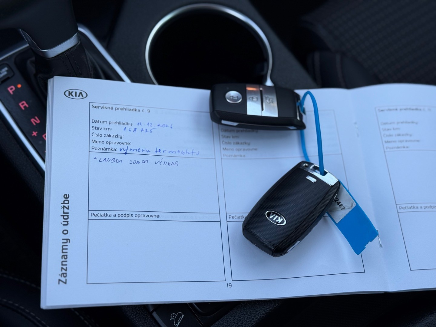 Kia Sportage 1.6 CRDi Platinum 4WD A/T -NEBÚRANÉ – Obrázok 21