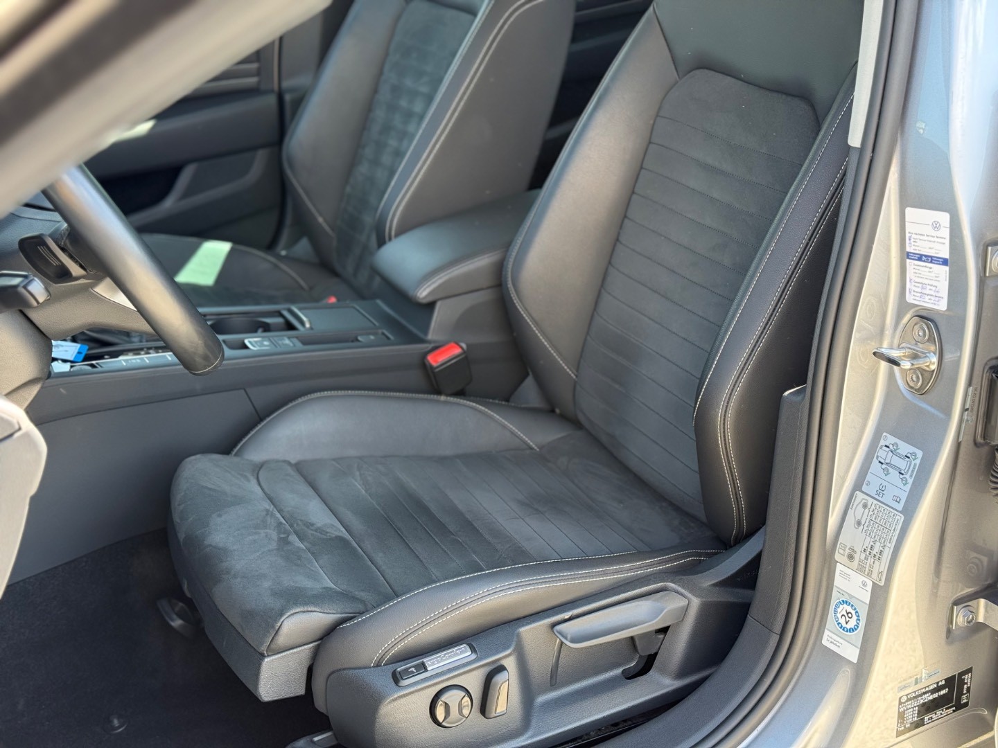 Volkswagen Passat Variant 2.0 TDI Elegance/MATRIX – Obrázok 11