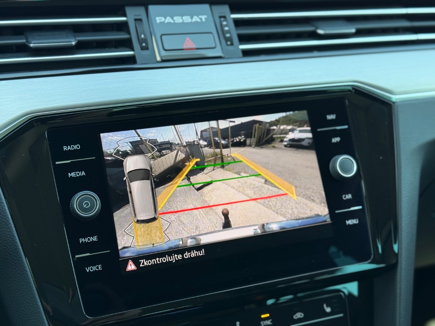 Volkswagen Passat Variant 2.0 TDI Elegance/MATRIX – Obrázok 15