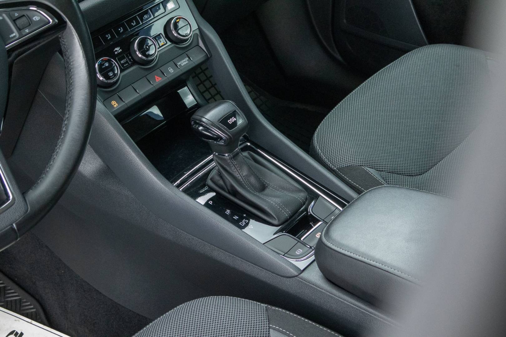 Škoda Kodiaq 7MIEST 2.0 TDI DSG Ambition+ / Po servise – Obrázok 28