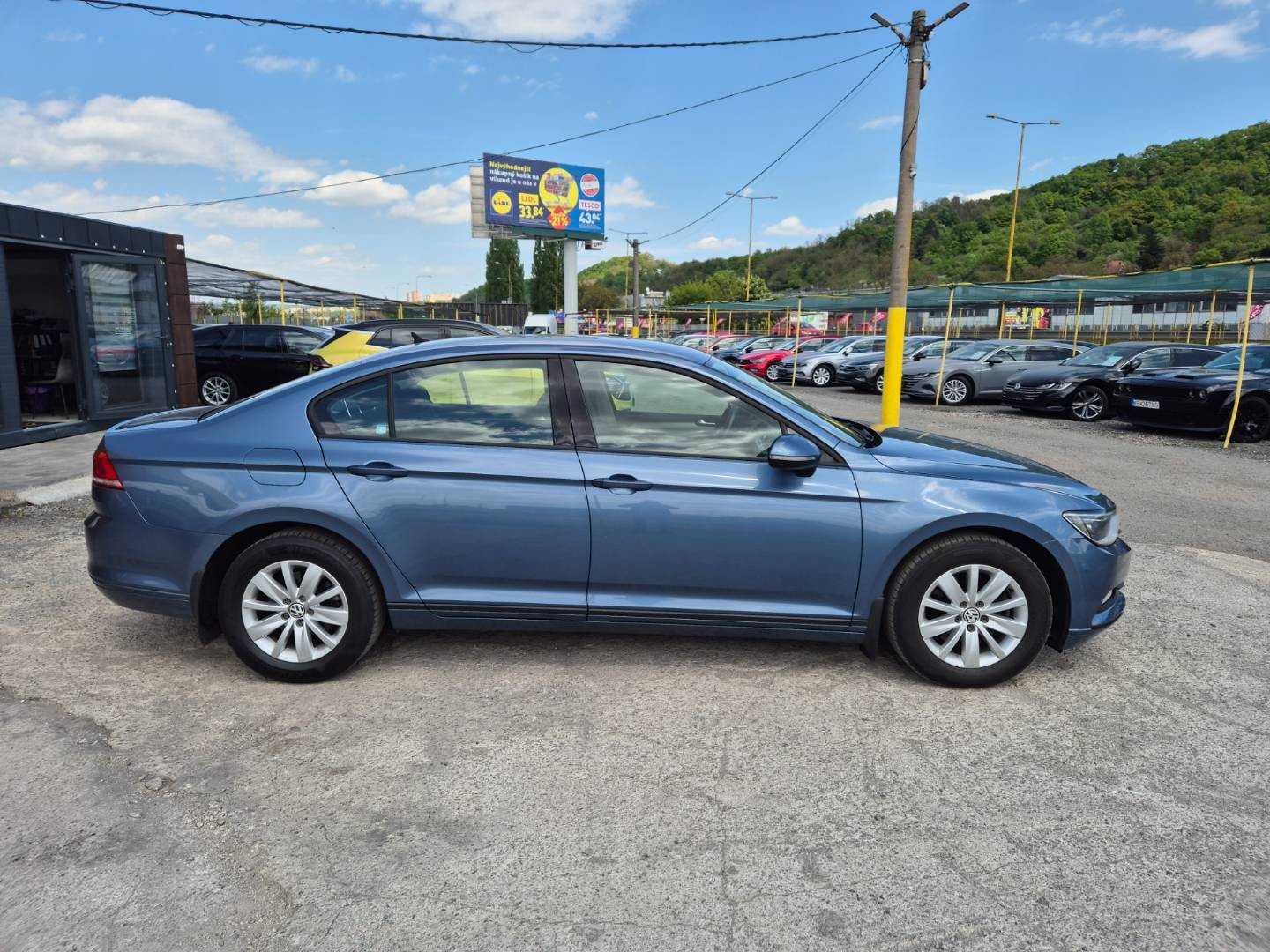 Volkswagen Passat 1.4 TSI EcoFuel Comfortline LEN 85tis.km – Obrázok 4