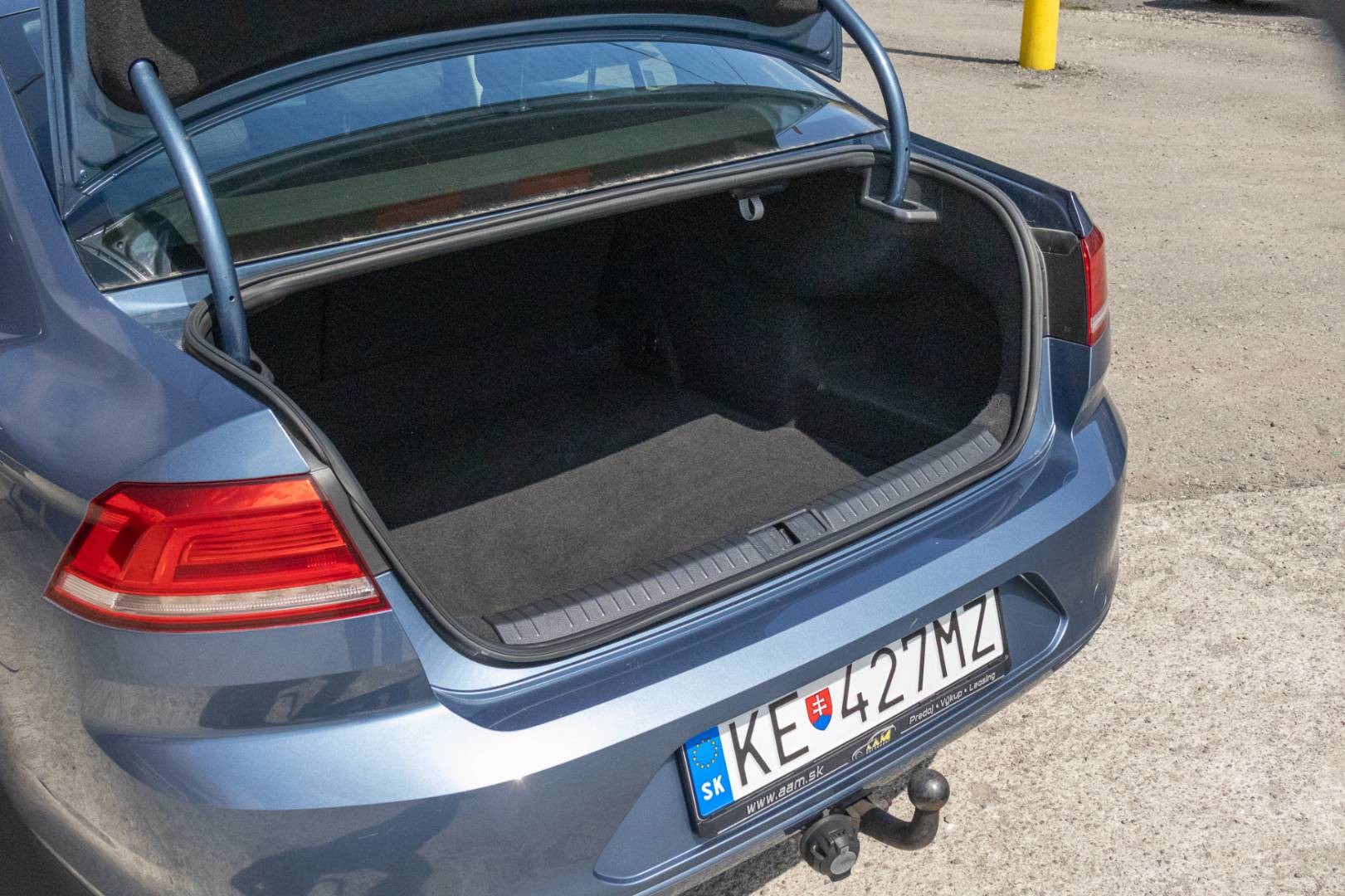 Volkswagen Passat 1.4 TSI EcoFuel Comfortline LEN 85tis.km – Obrázok 10