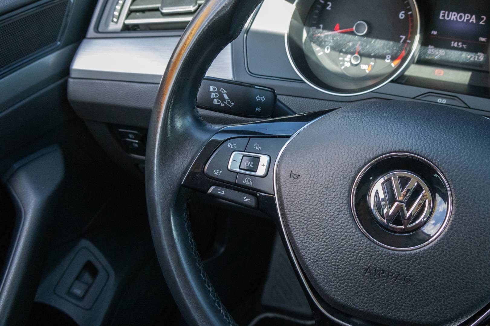 Volkswagen Passat 1.4 TSI EcoFuel Comfortline LEN 85tis.km – Obrázok 15