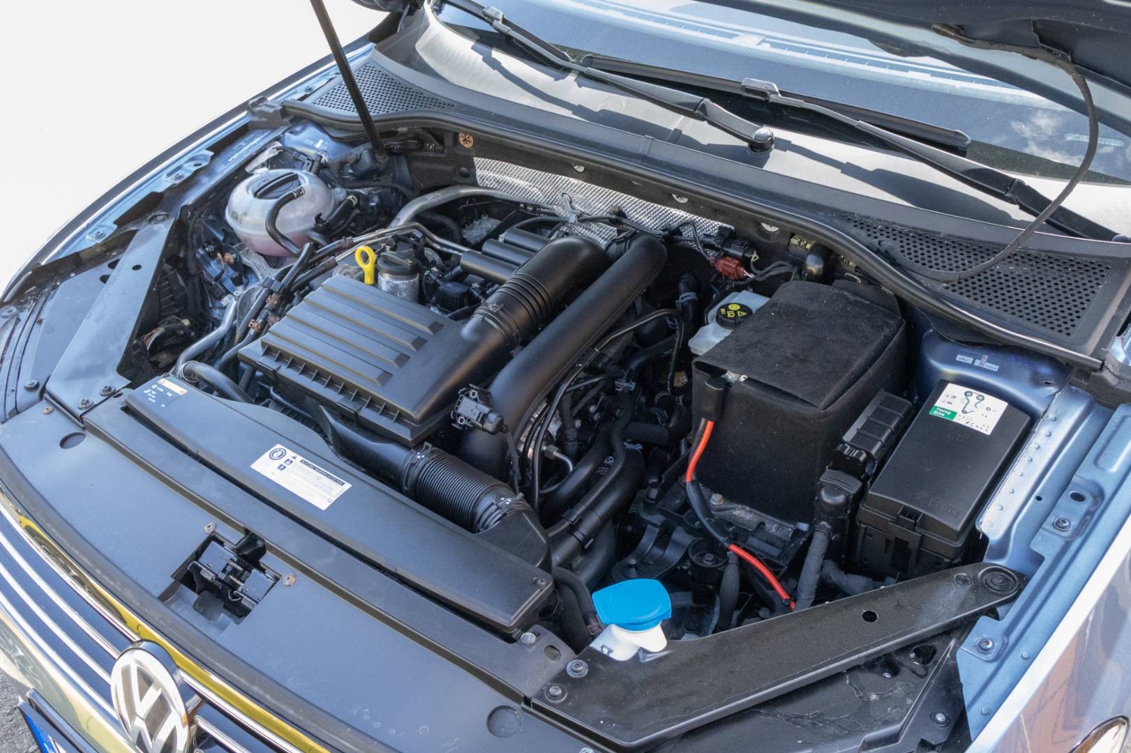Volkswagen Passat 1.4 TSI EcoFuel Comfortline LEN 85tis.km – Obrázok 26