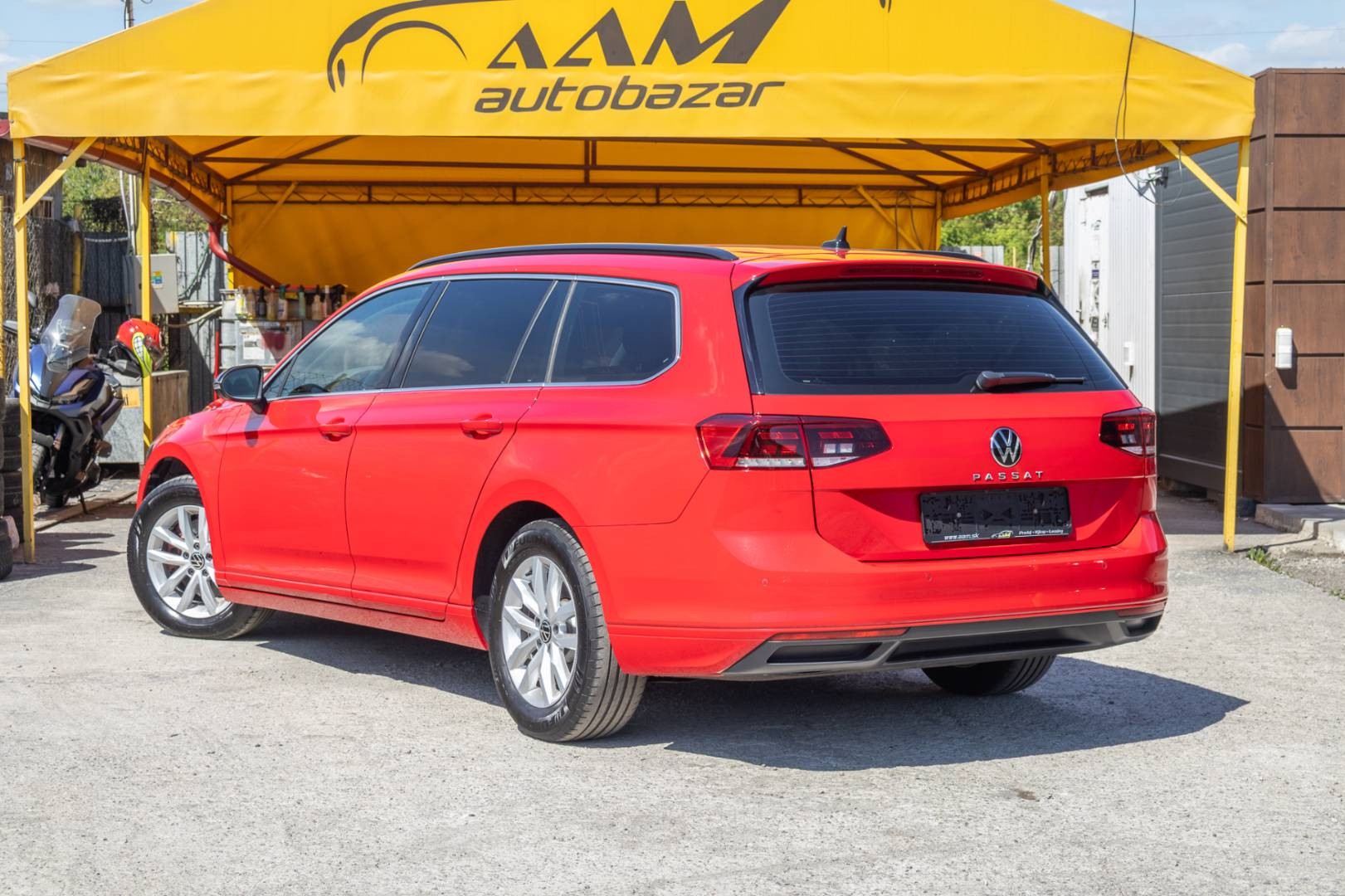 Volkswagen Passat Variant 2.0 TDI DSG Business -NEBÚRANÉ – Obrázok 6