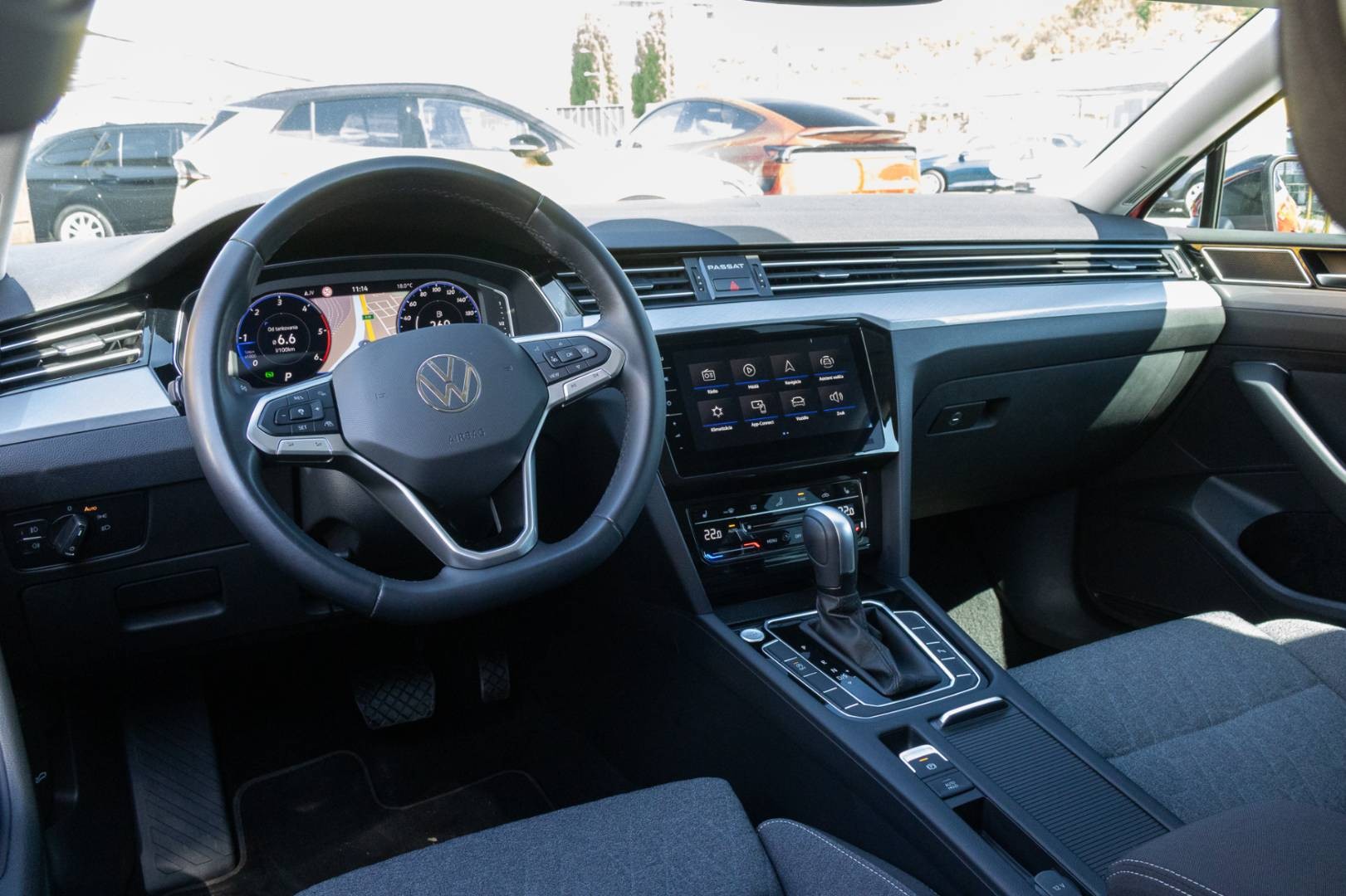 Volkswagen Passat Variant 2.0 TDI DSG Business -NEBÚRANÉ – Obrázok 14