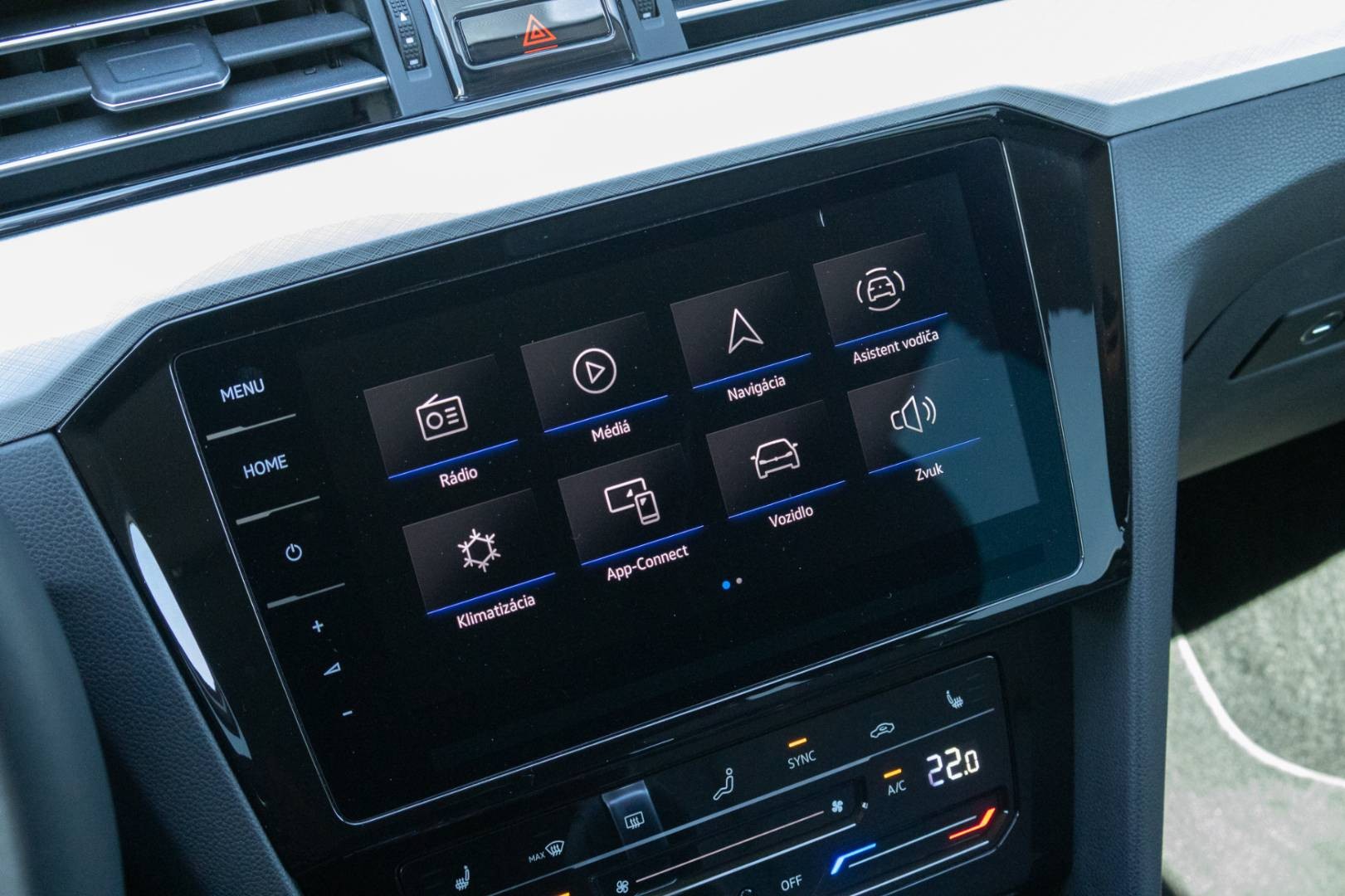Volkswagen Passat Variant 2.0 TDI DSG Business -NEBÚRANÉ – Obrázok 21