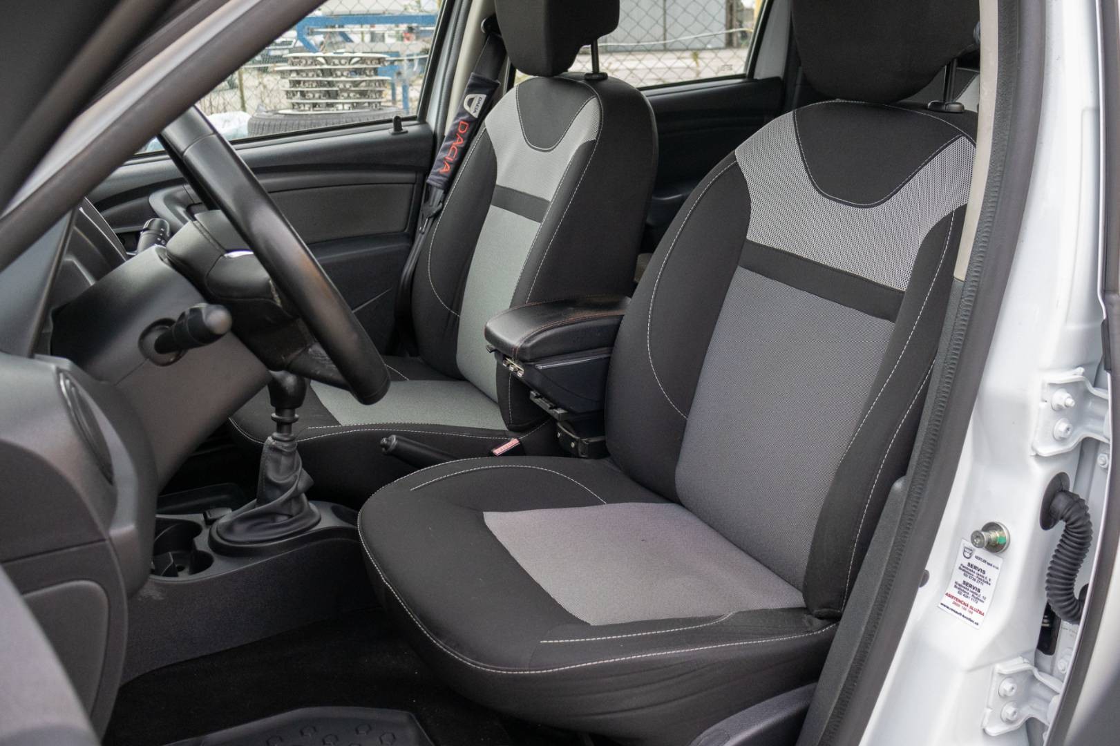 Dacia Duster 1.6 SCe LPG 4x4 – Obrázok 11