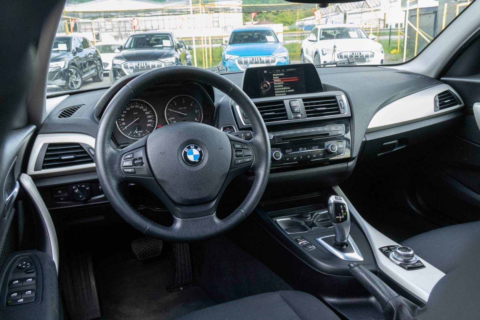 BMW Rad 1 116d A/T – Obrázok 14