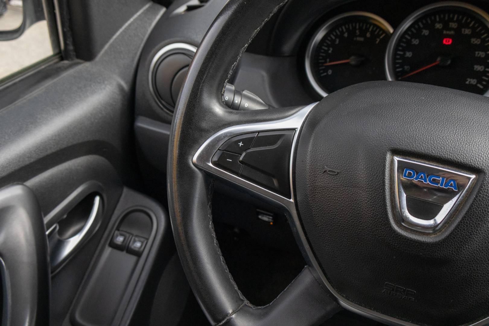 Dacia Duster 1.6 SCe LPG 4x4 – Obrázok 15