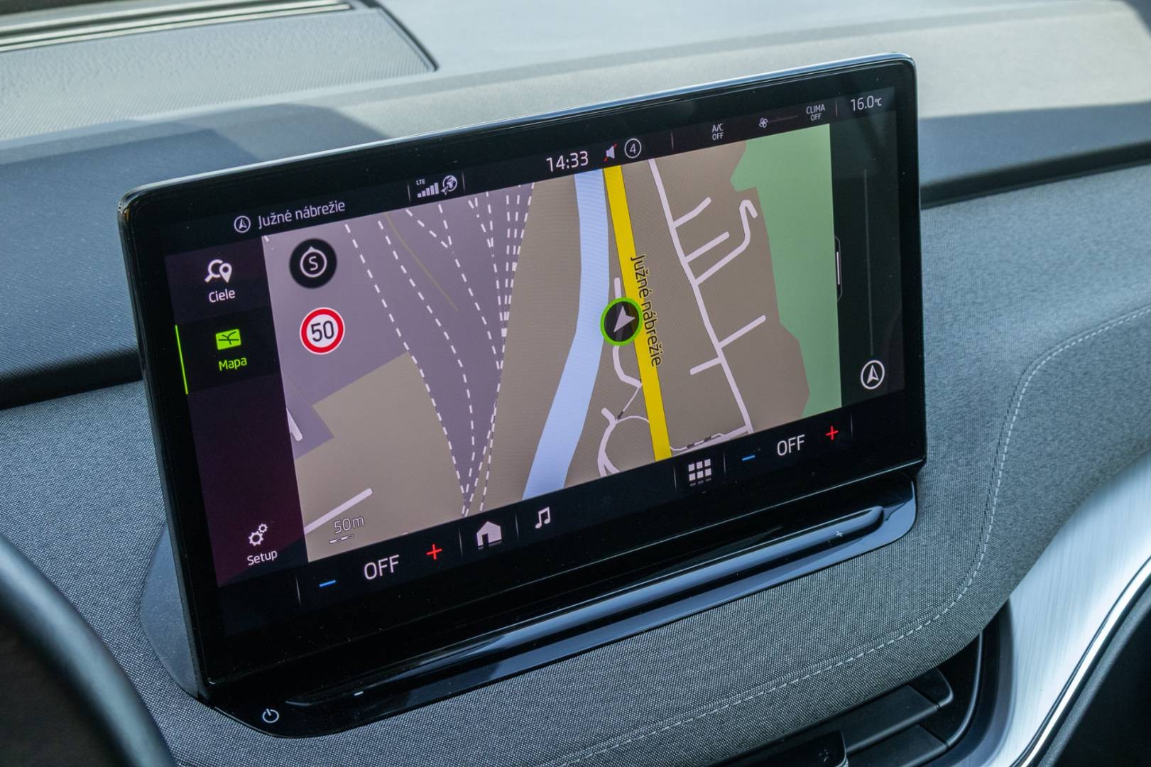 Škoda Enyaq 50 -NEBÚRANÉ – Obrázok 25