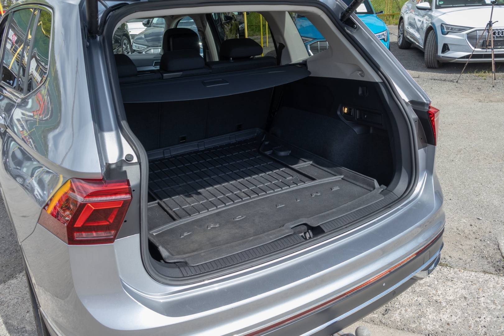 Volkswagen Tiguan Allspace 2.0 TDI 4Motion Elegance+ / SK Pôvod / 1.Majiteľ – Obrázok 10