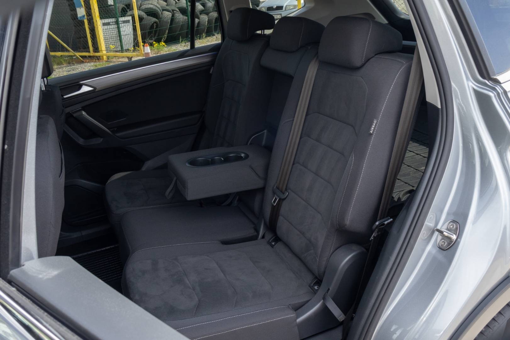 Volkswagen Tiguan Allspace 2.0 TDI 4Motion Elegance+ / SK Pôvod / 1.Majiteľ – Obrázok 12