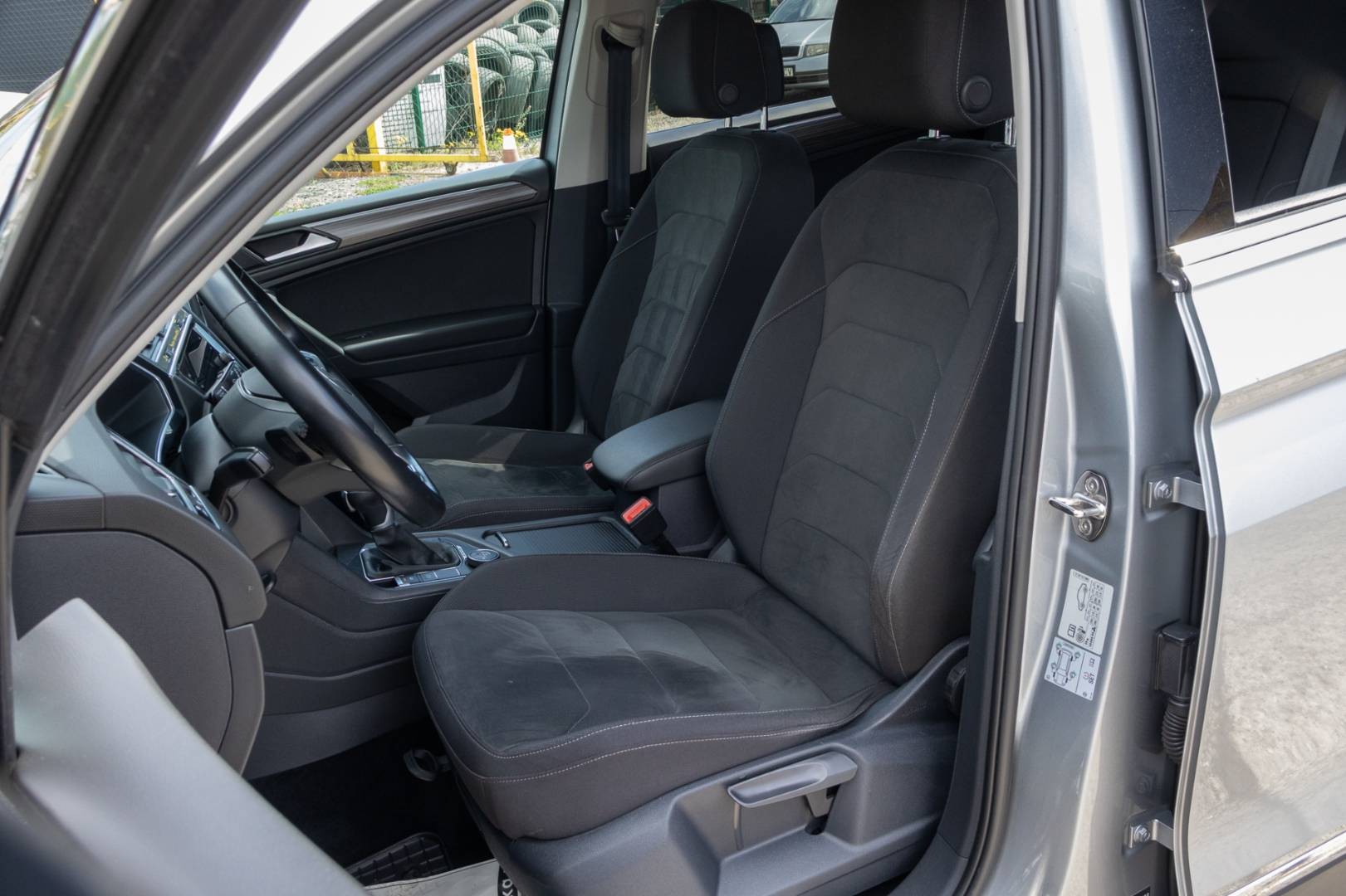 Volkswagen Tiguan Allspace 2.0 TDI 4Motion Elegance+ / SK Pôvod / 1.Majiteľ – Obrázok 14