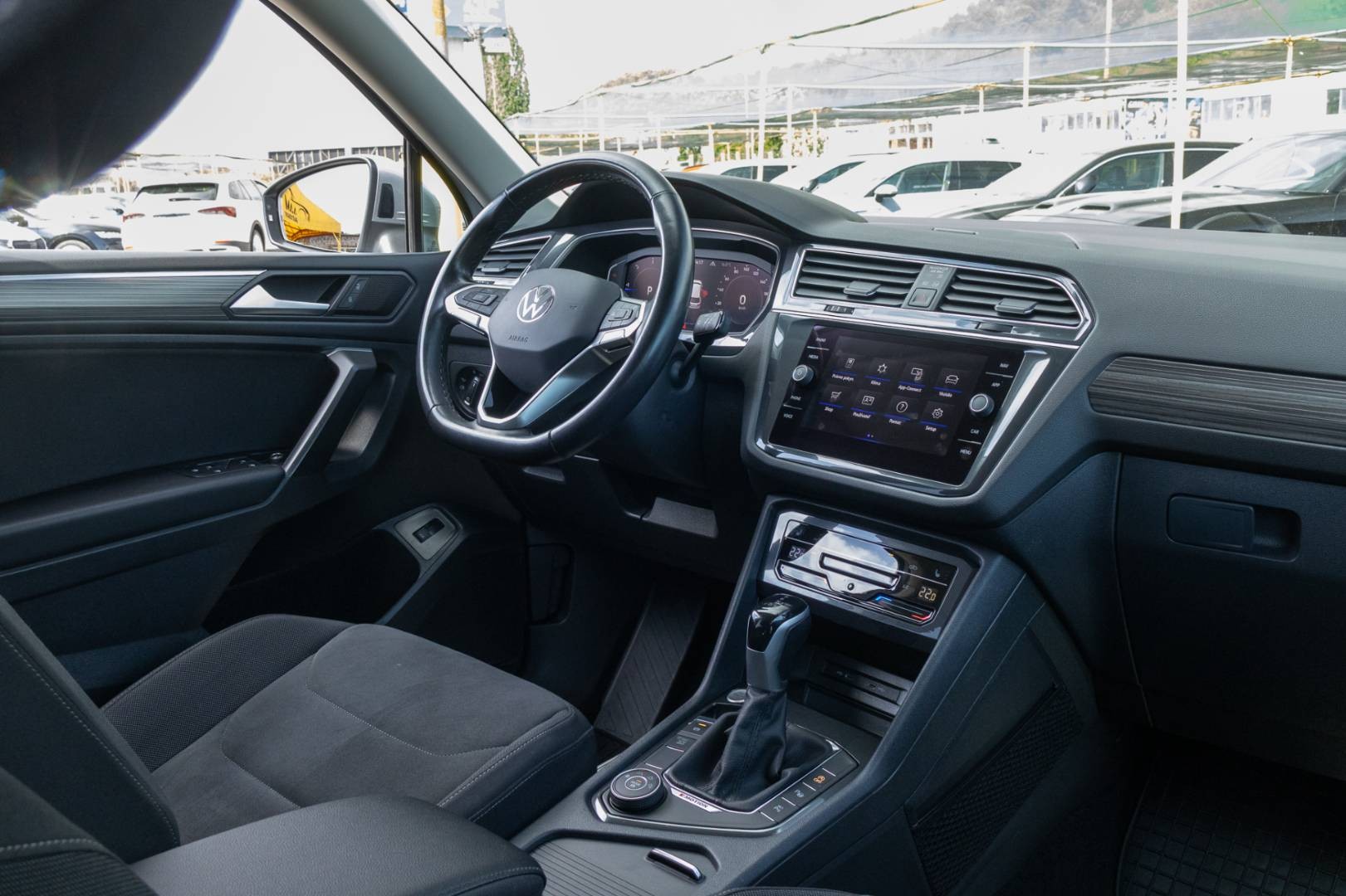 Volkswagen Tiguan Allspace 2.0 TDI 4Motion Elegance+ / SK Pôvod / 1.Majiteľ – Obrázok 16
