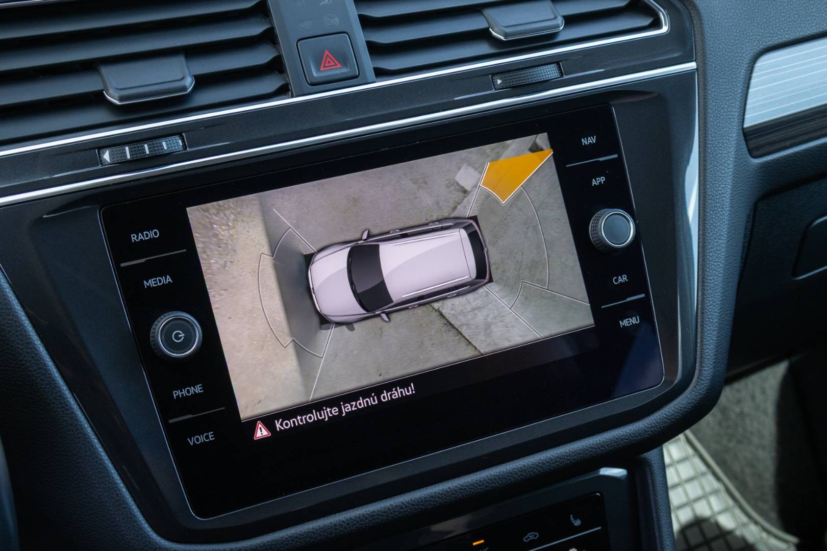 Volkswagen Tiguan Allspace 2.0 TDI 4Motion Elegance+ / SK Pôvod / 1.Majiteľ – Obrázok 23