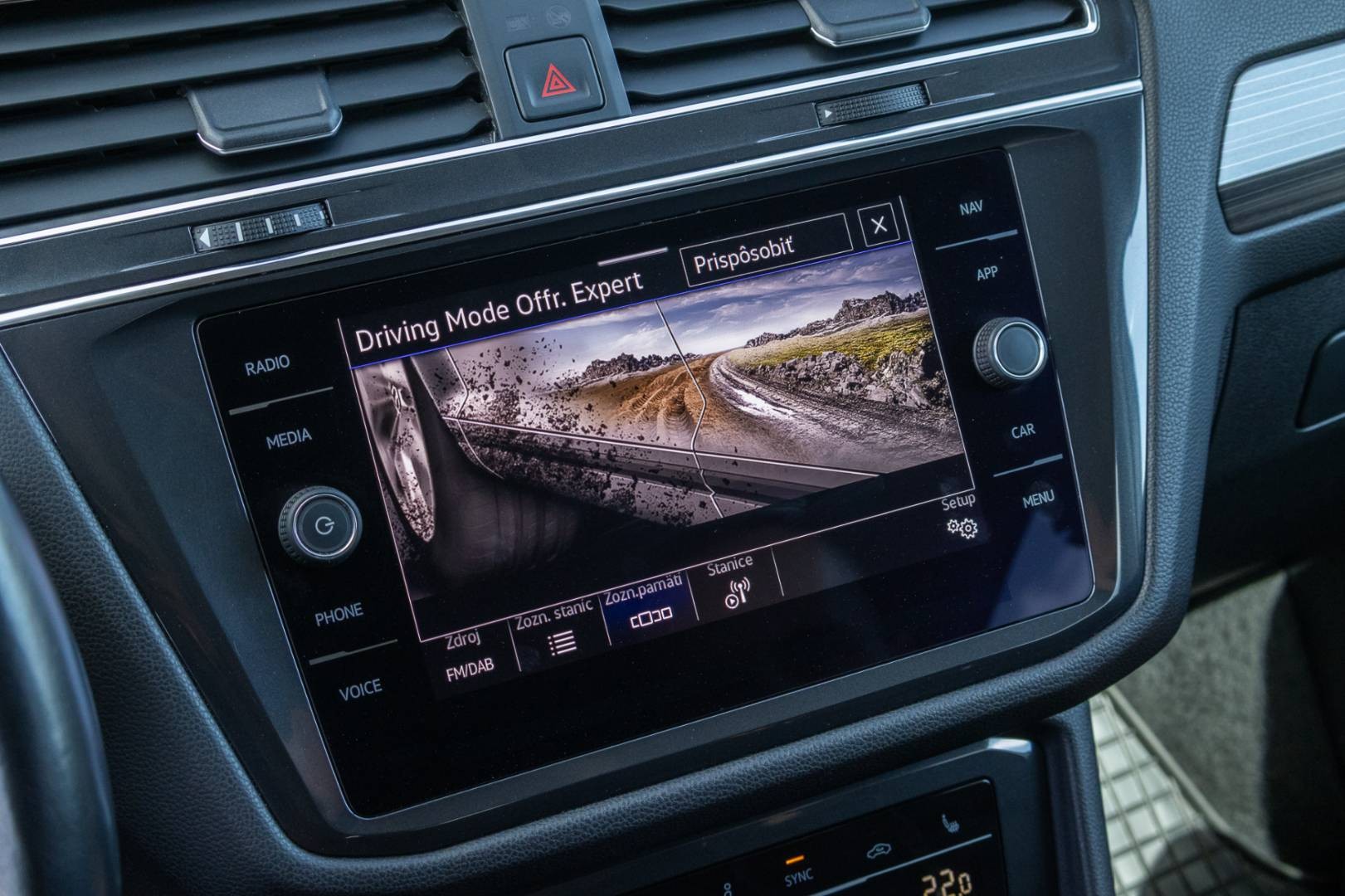 Volkswagen Tiguan Allspace 2.0 TDI 4Motion Elegance+ / SK Pôvod / 1.Majiteľ – Obrázok 28