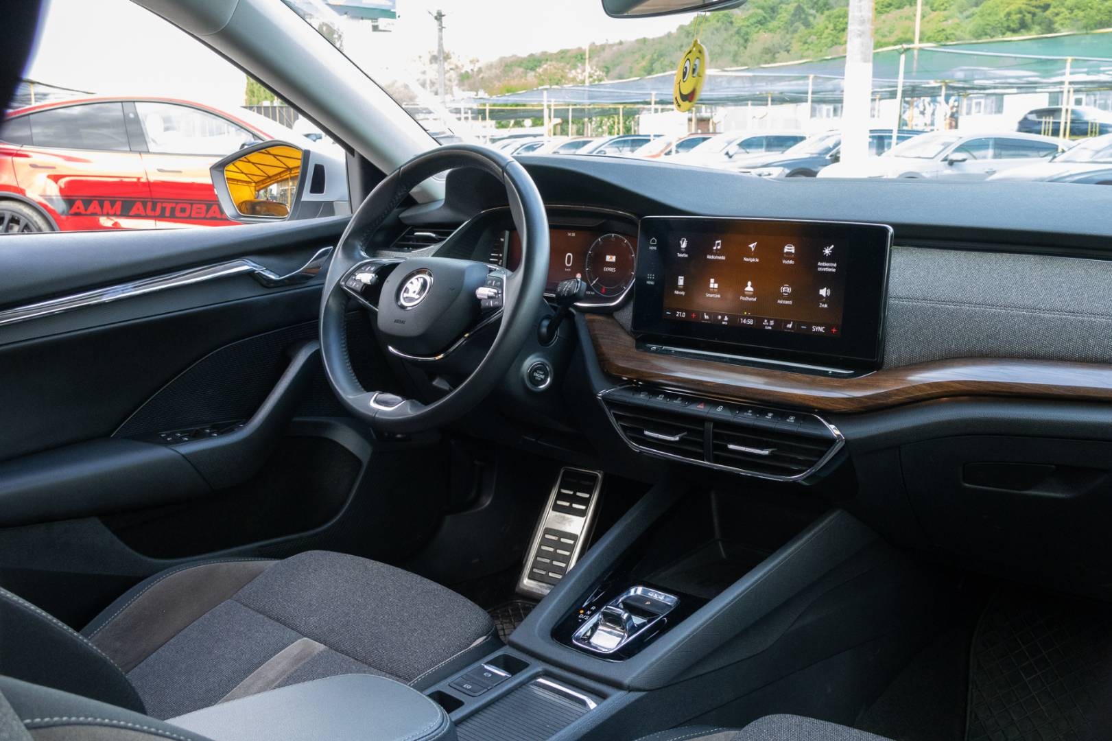 Škoda Octavia Combi 2.0 TDI Scout 4x4 DSG – Obrázok 14