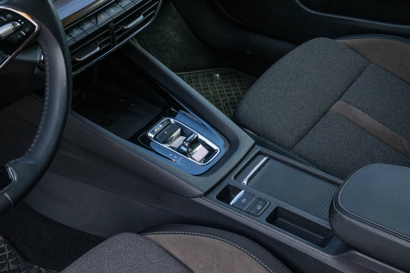 Škoda Octavia Combi 2.0 TDI Scout 4x4 DSG – Obrázok 27