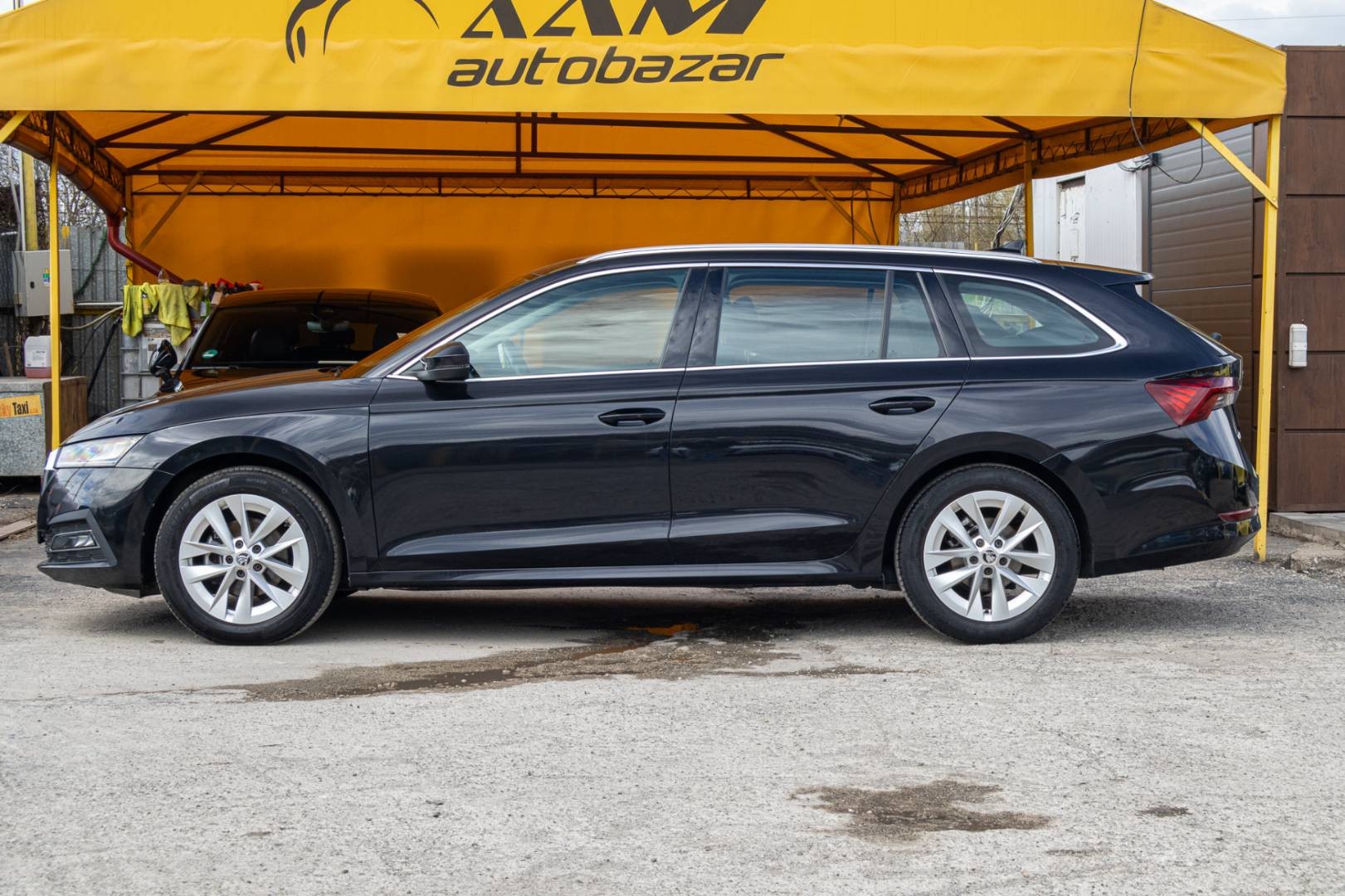 Škoda Octavia Combi 2.0 TDI SCR Style DSG – Obrázok 5