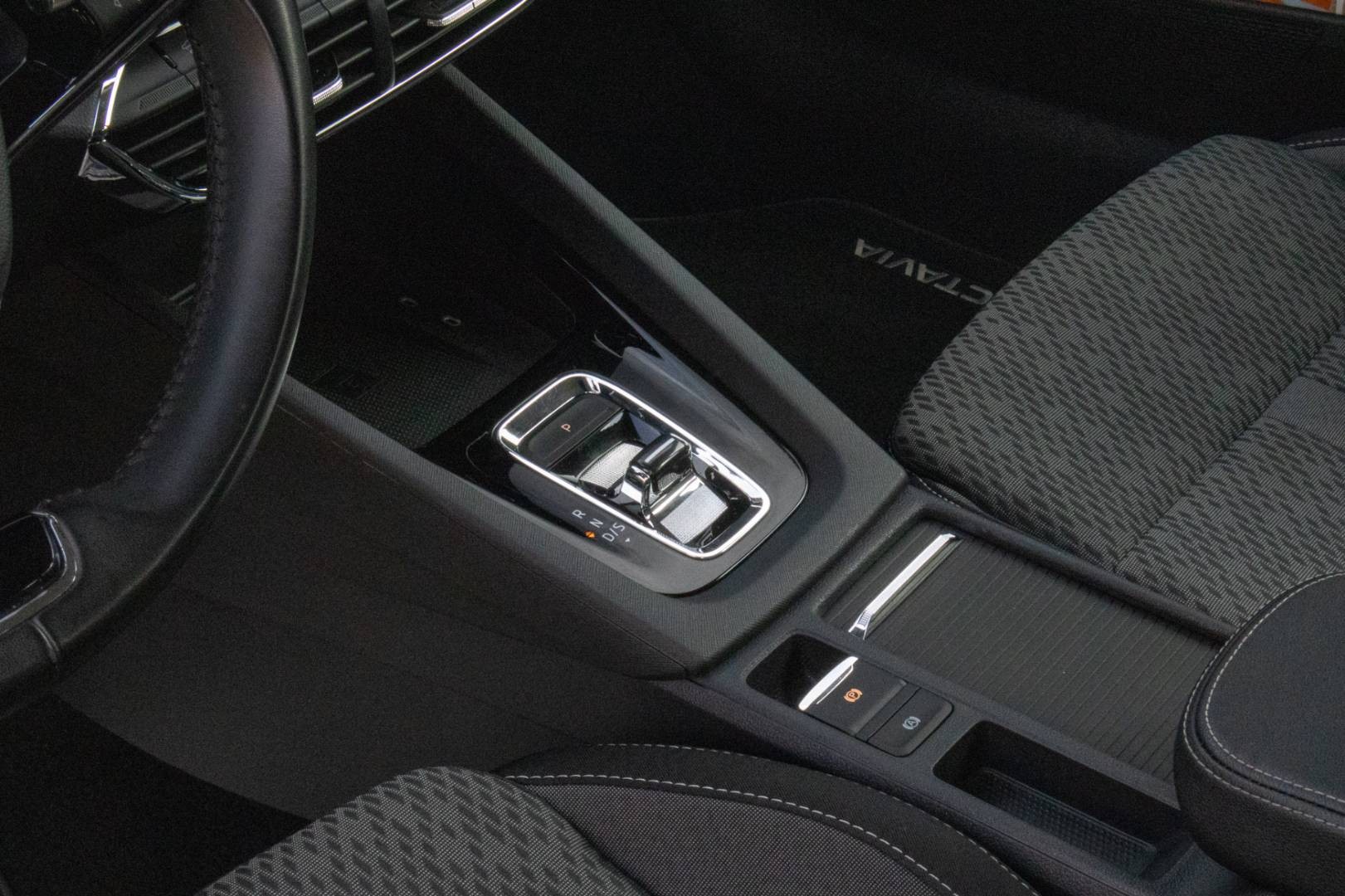 Škoda Octavia Combi 2.0 TDI SCR Style DSG – Obrázok 30