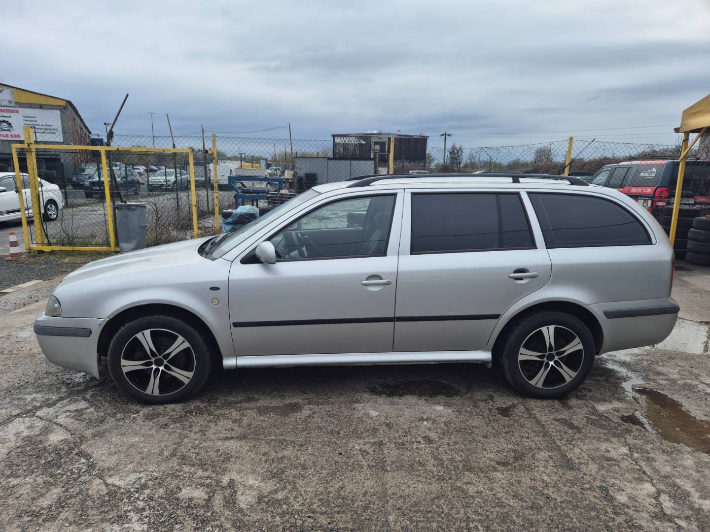 Škoda Octavia Combi 1.9 TDI Ambiente – Obrázok 3