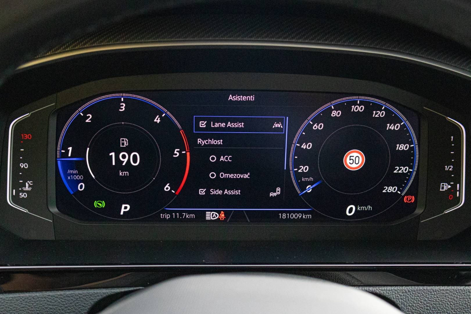 Volkswagen Arteon Shooting Brake SB 2.0 TDI R-LINE DSG -NEBÚRANÉ – Obrázok 21