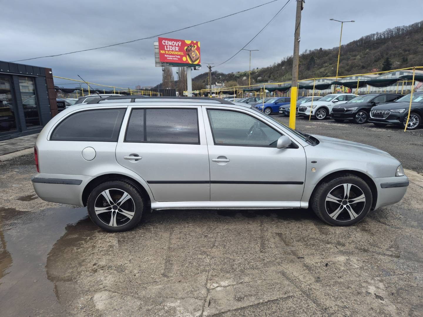 Škoda Octavia Combi 1.9 TDI Ambiente – Obrázok 4