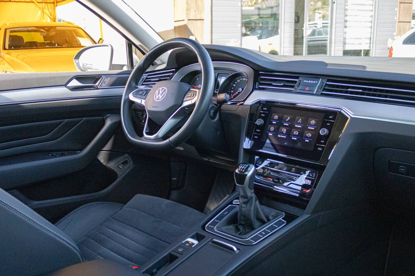 Volkswagen Passat Variant 2.0 TDI EVO Elegance M6 -MATRIX – Obrázok 15