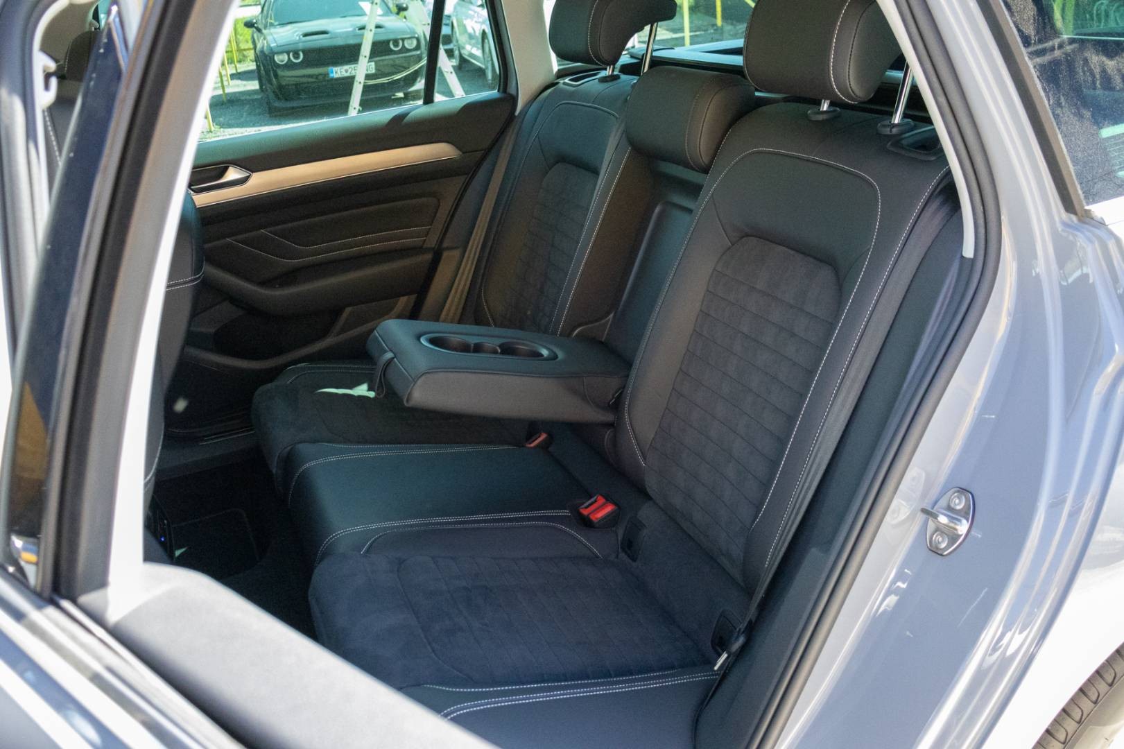 Volkswagen Passat Variant 2.0 TDI EVO Elegance M6 -MATRIX – Obrázok 10