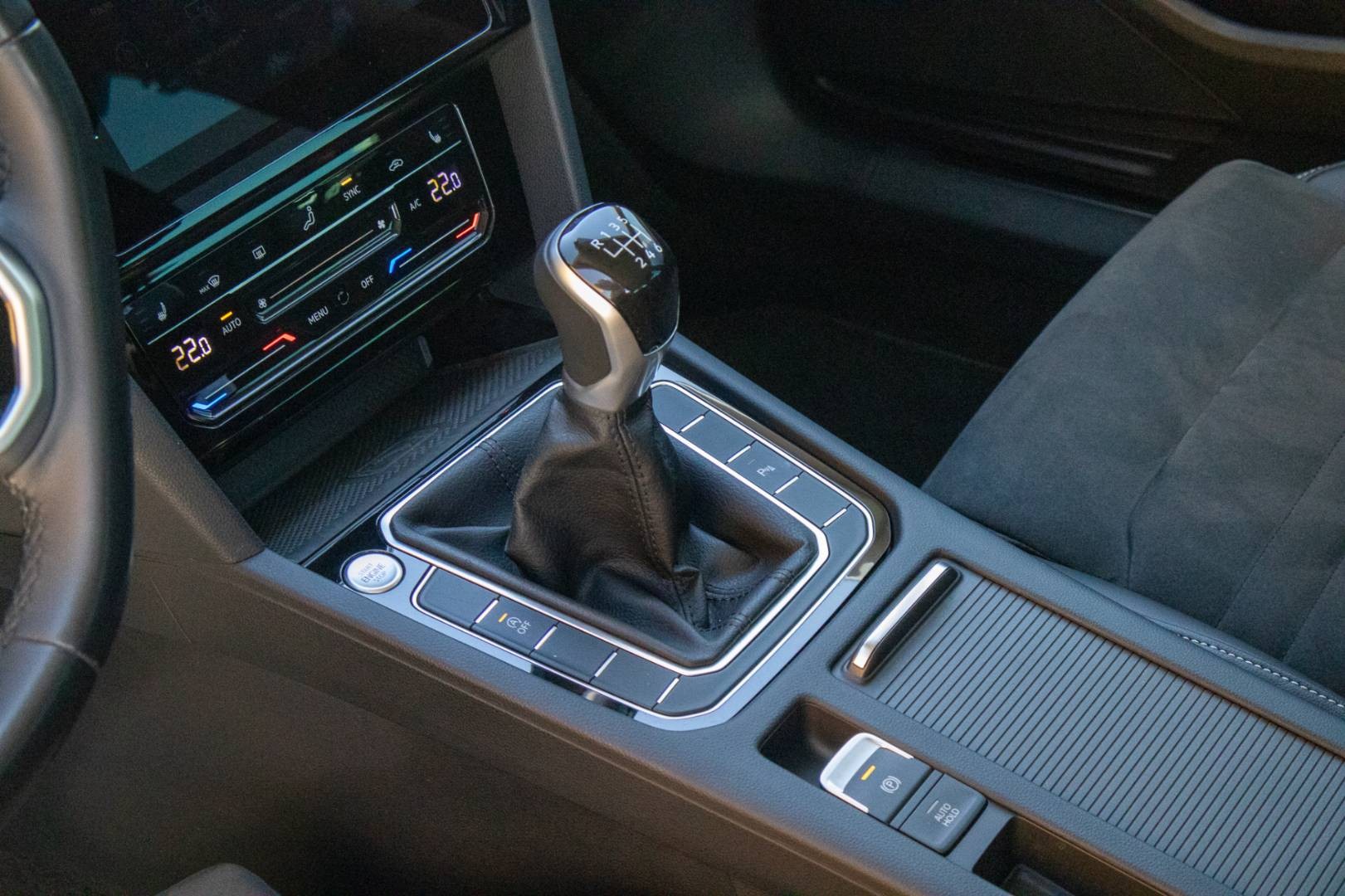 Volkswagen Passat Variant 2.0 TDI EVO Elegance M6 -MATRIX – Obrázok 27