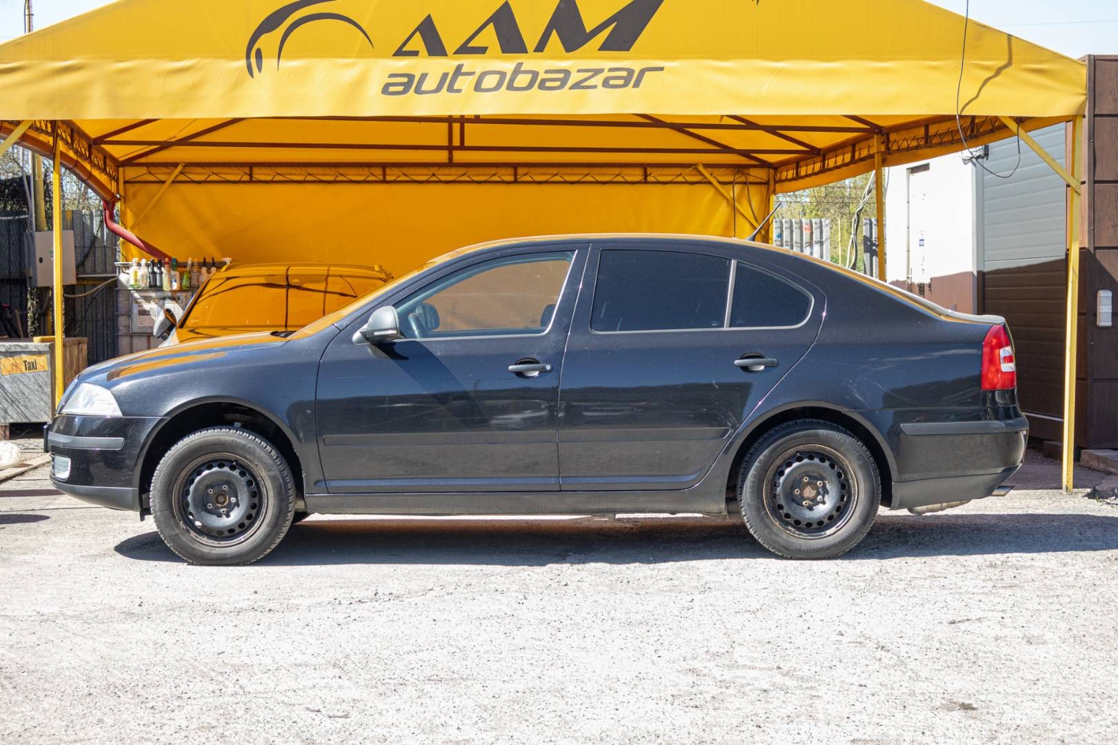 Škoda Octavia 1.6 MPI Tour Ambiente Nove STK+EK – Obrázok 5