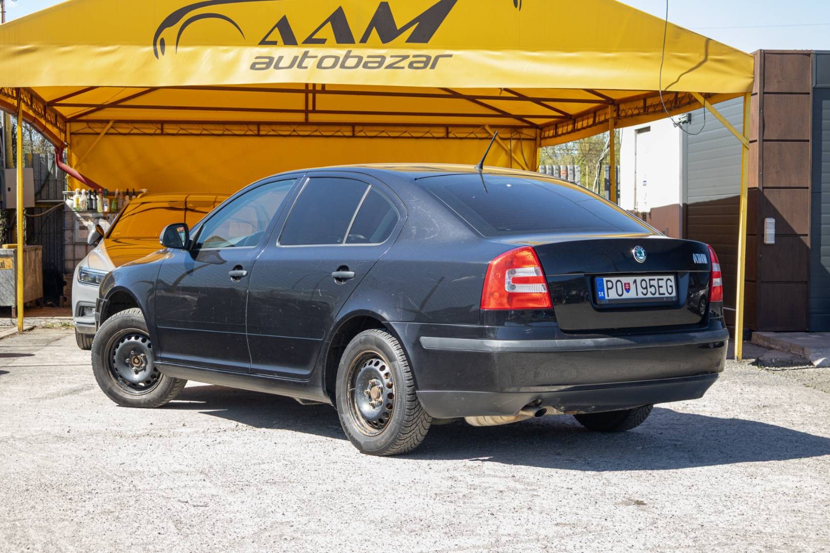 Škoda Octavia 1.6 MPI Tour Ambiente Nove STK+EK – Obrázok 6