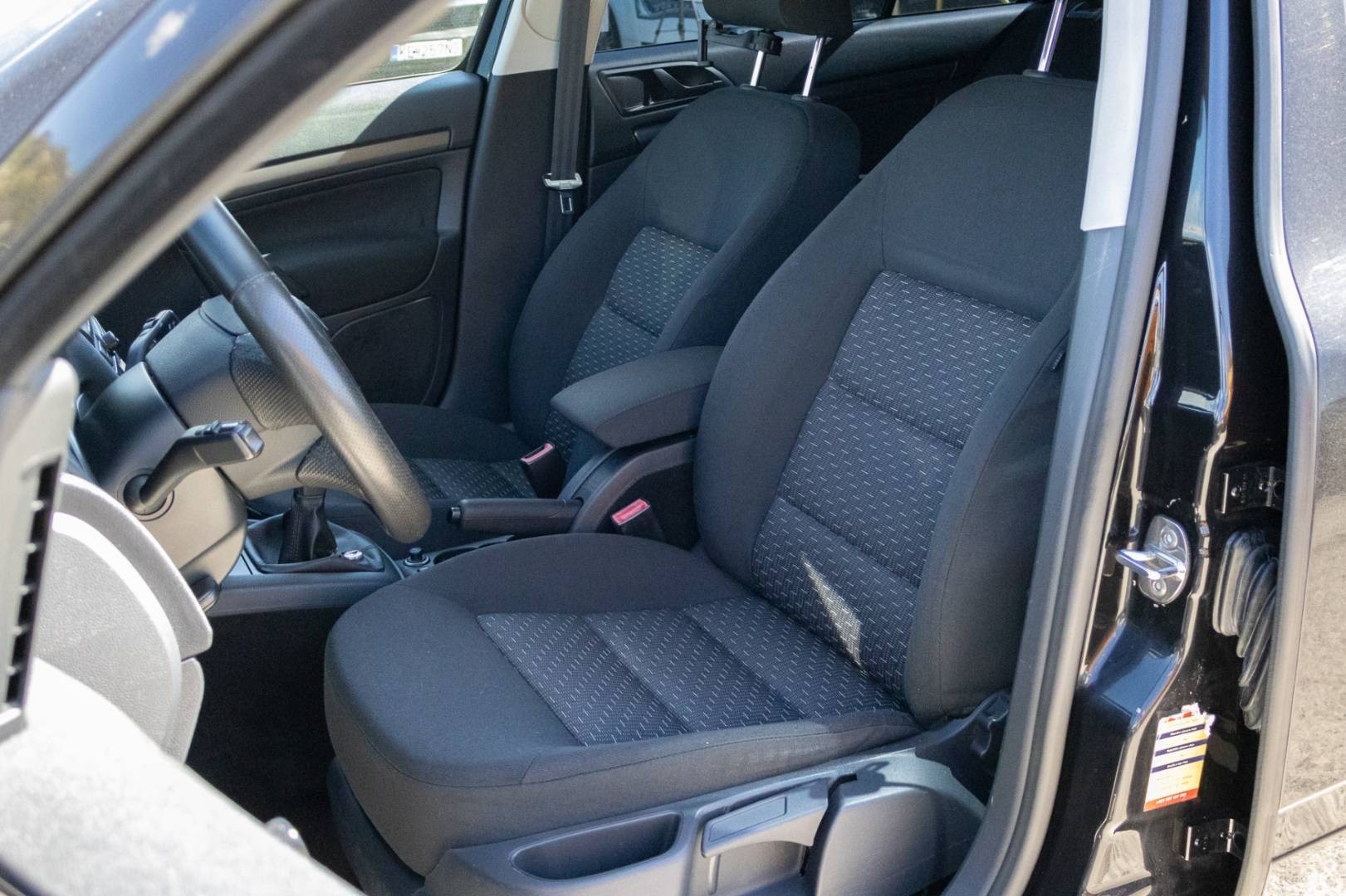 Škoda Octavia 1.6 MPI Tour Ambiente Nove STK+EK – Obrázok 12