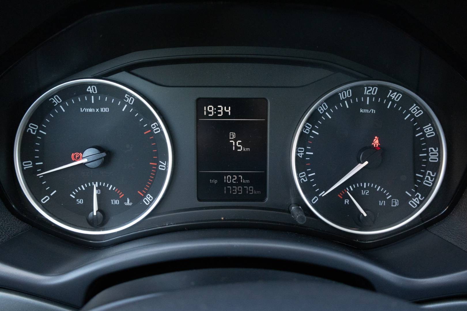 Škoda Octavia 1.6 MPI Tour Ambiente Nove STK+EK – Obrázok 14