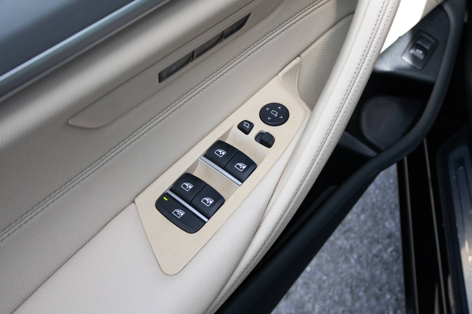 BMW Rad 5 Touring 530d mHEV xDrive A/T – Obrázok 14