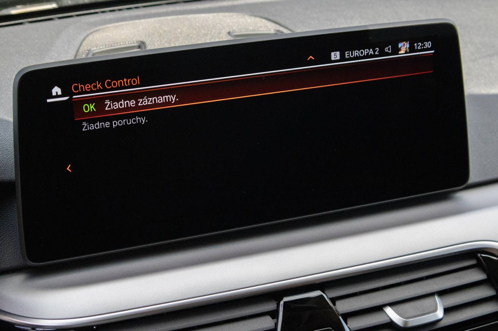 BMW Rad 5 Touring 530d mHEV xDrive A/T – Obrázok 21